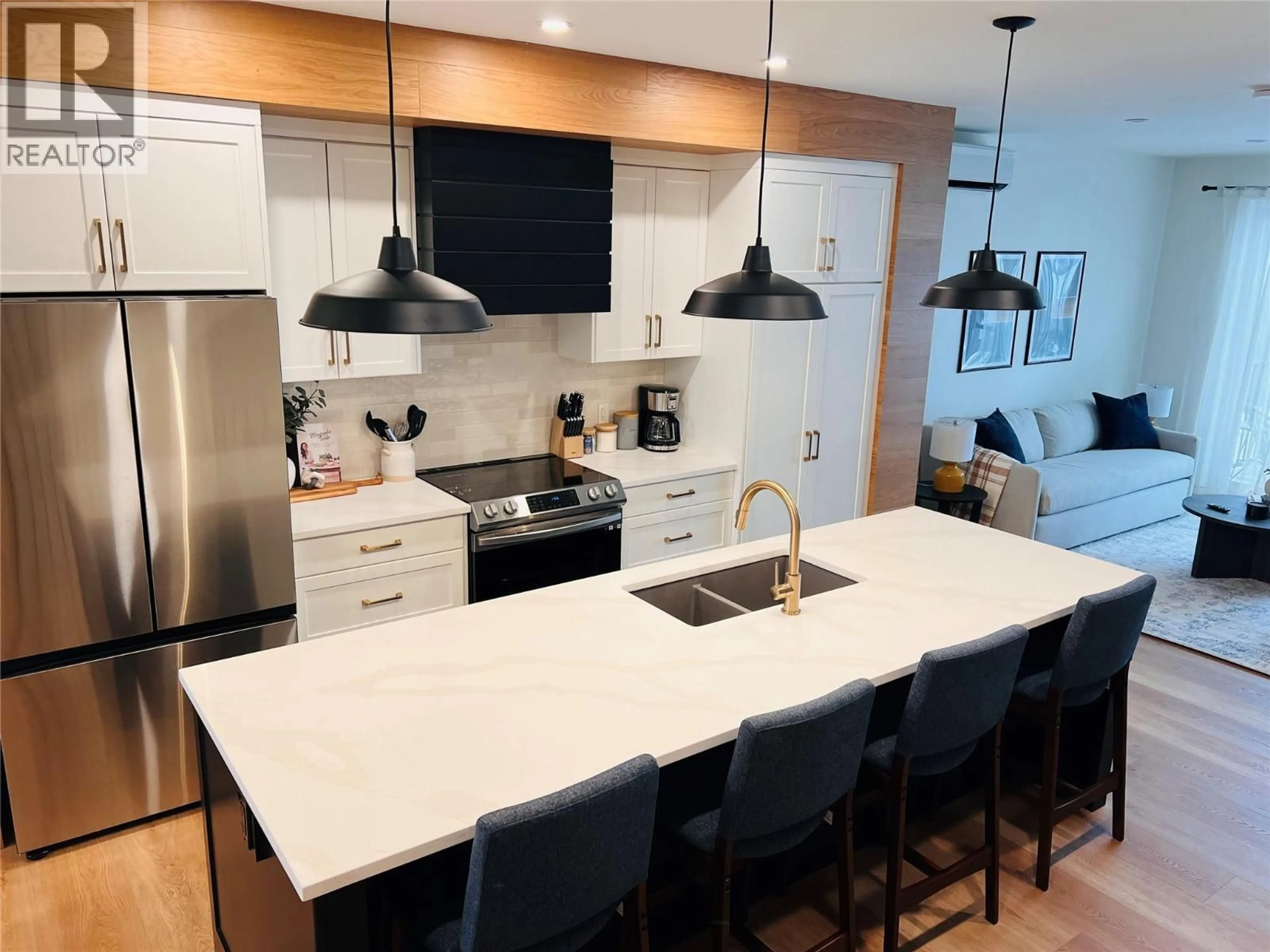 Open concept kitchen, unknown for 405 - 510 14TH STREET, Invermere British Columbia V0A1K0