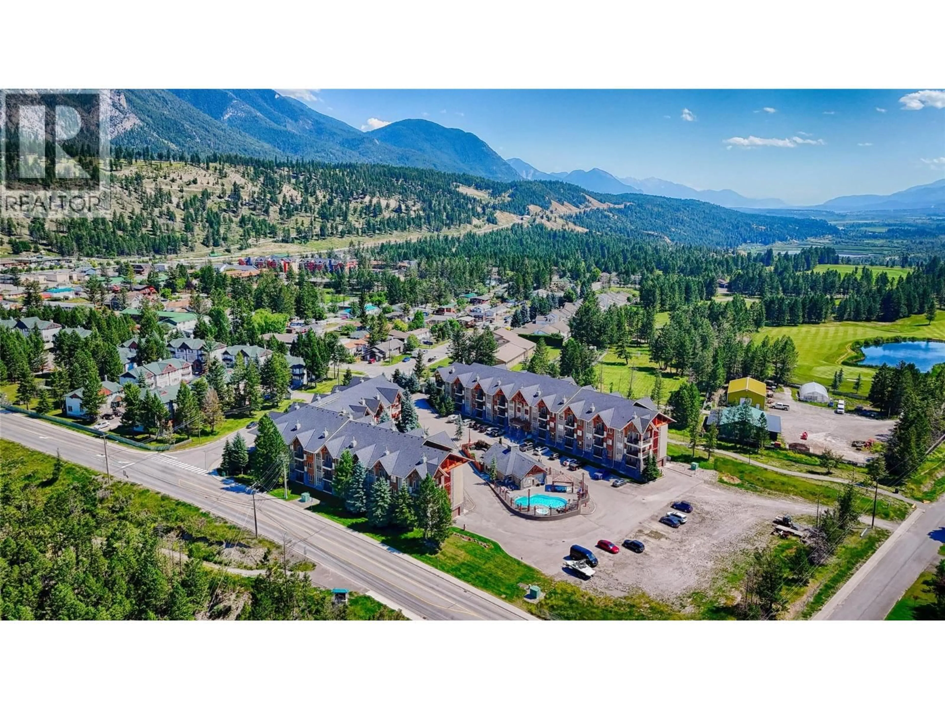 A pic from outside/outdoor area/front of a property/back of a property/a pic from drone, mountain view for 2113 - 7495 COLUMBIA AVENUE, Radium Hot Springs British Columbia V0A1M0