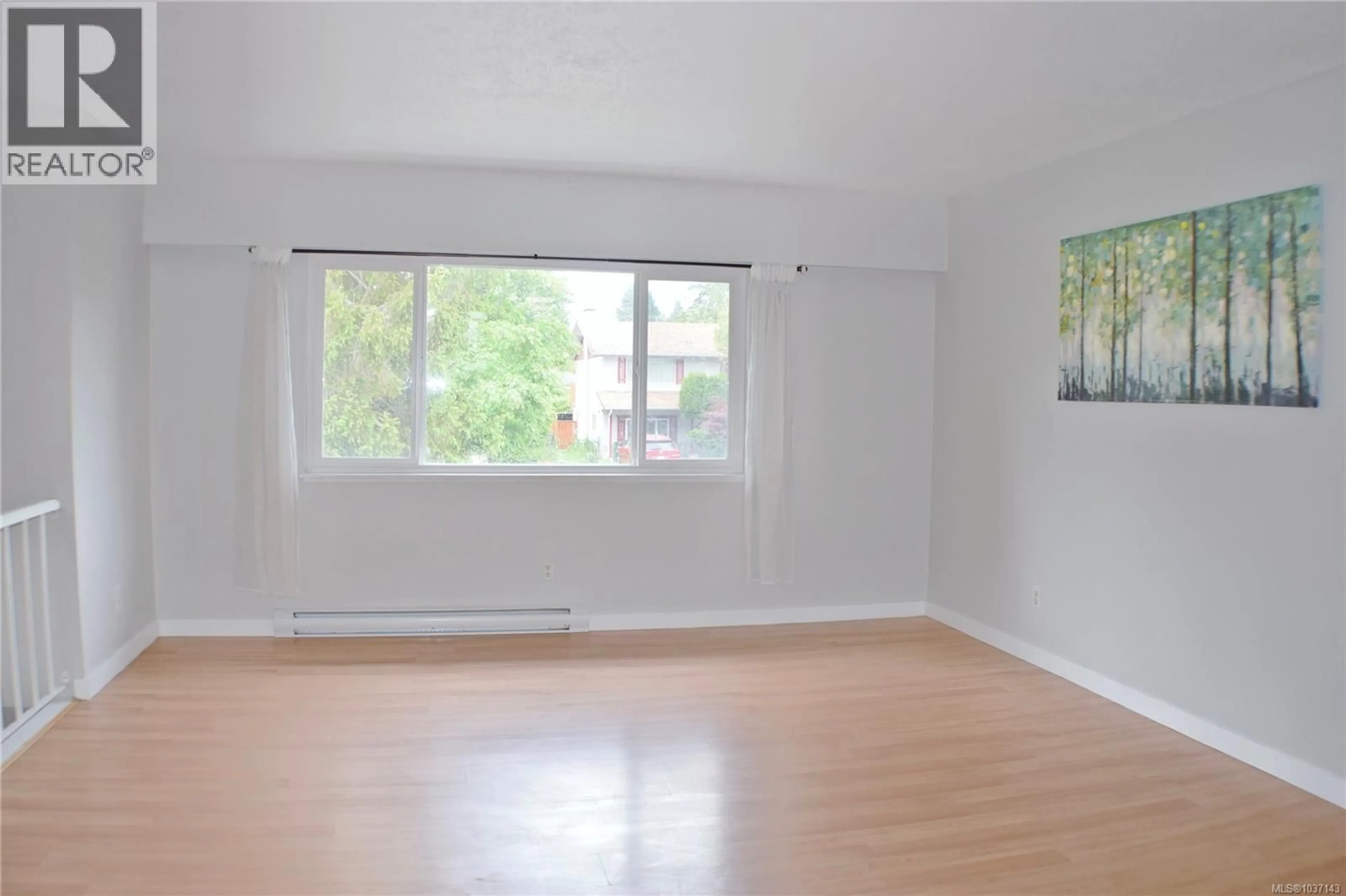 A pic of a room for 1825 FAIRHURST AVENUE, Saanich British Columbia V8N1P5
