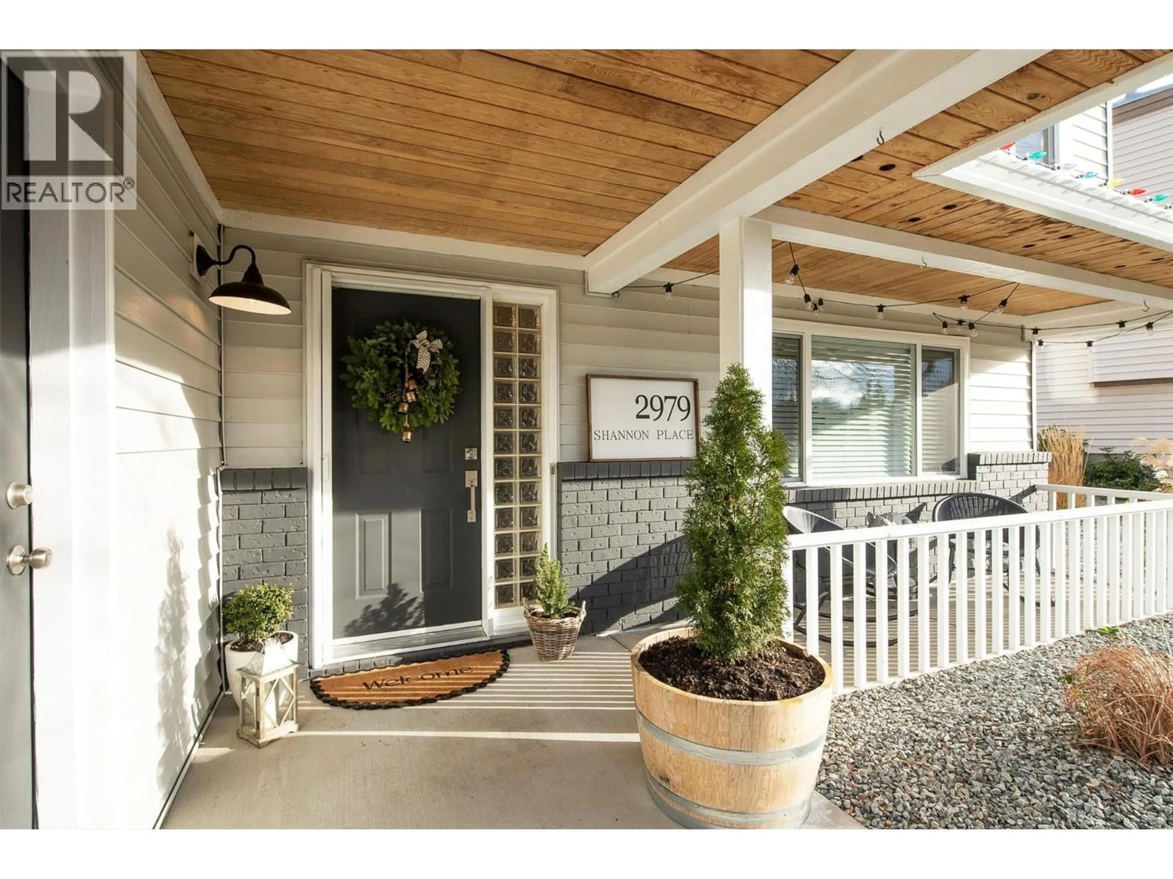 Indoor entryway for 2979 SHANNON PLACE, West Kelowna British Columbia V4T1T4