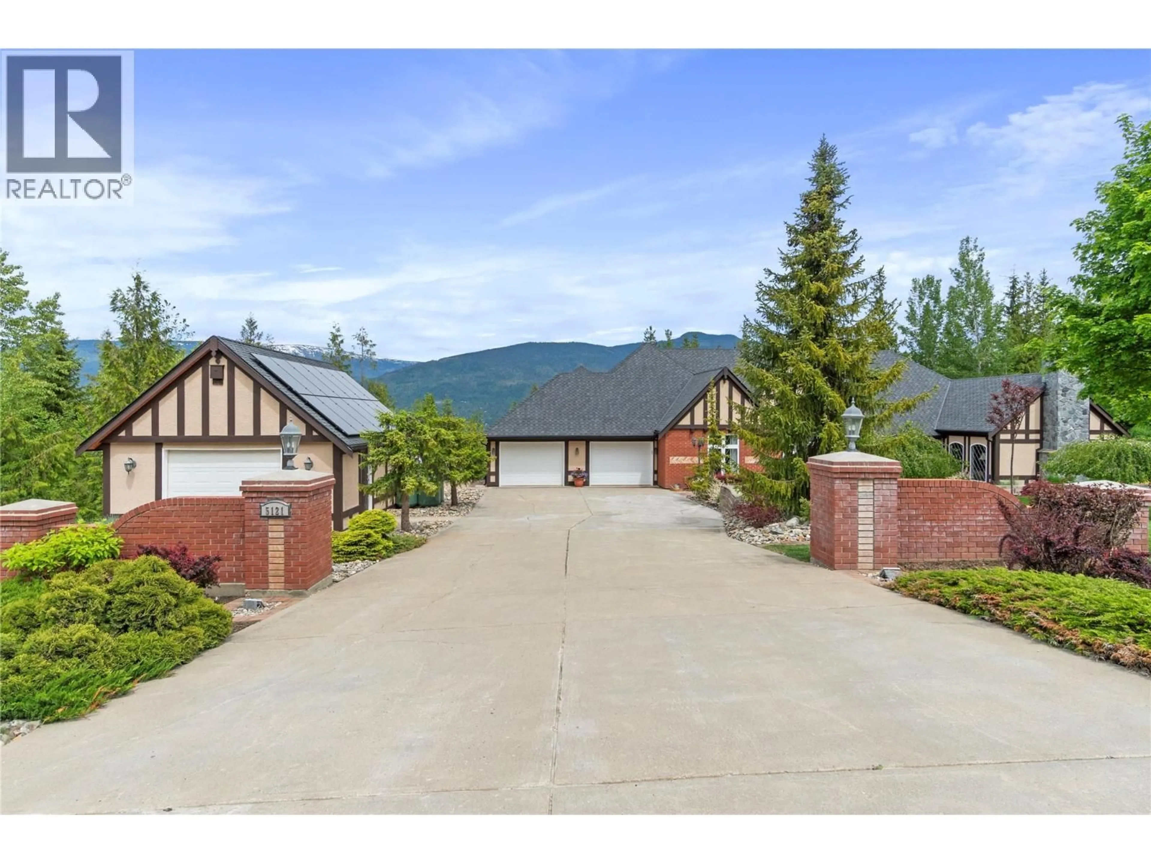 Unknown for 5121 IVY ROAD, Eagle Bay British Columbia V0E1T0