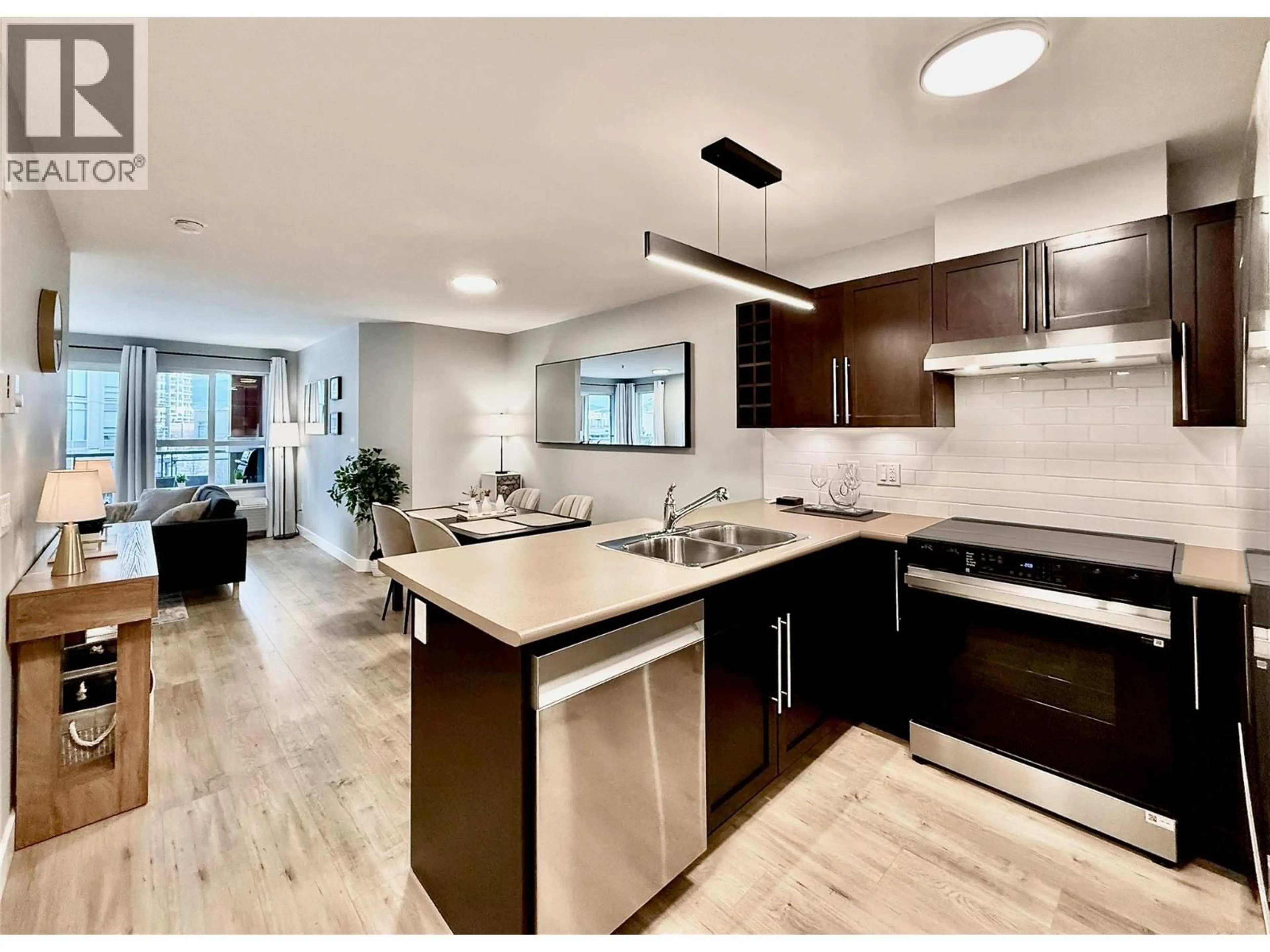 Open concept kitchen, unknown for 324 - 1099 SUNSET DRIVE, Kelowna British Columbia V1Y9Z2