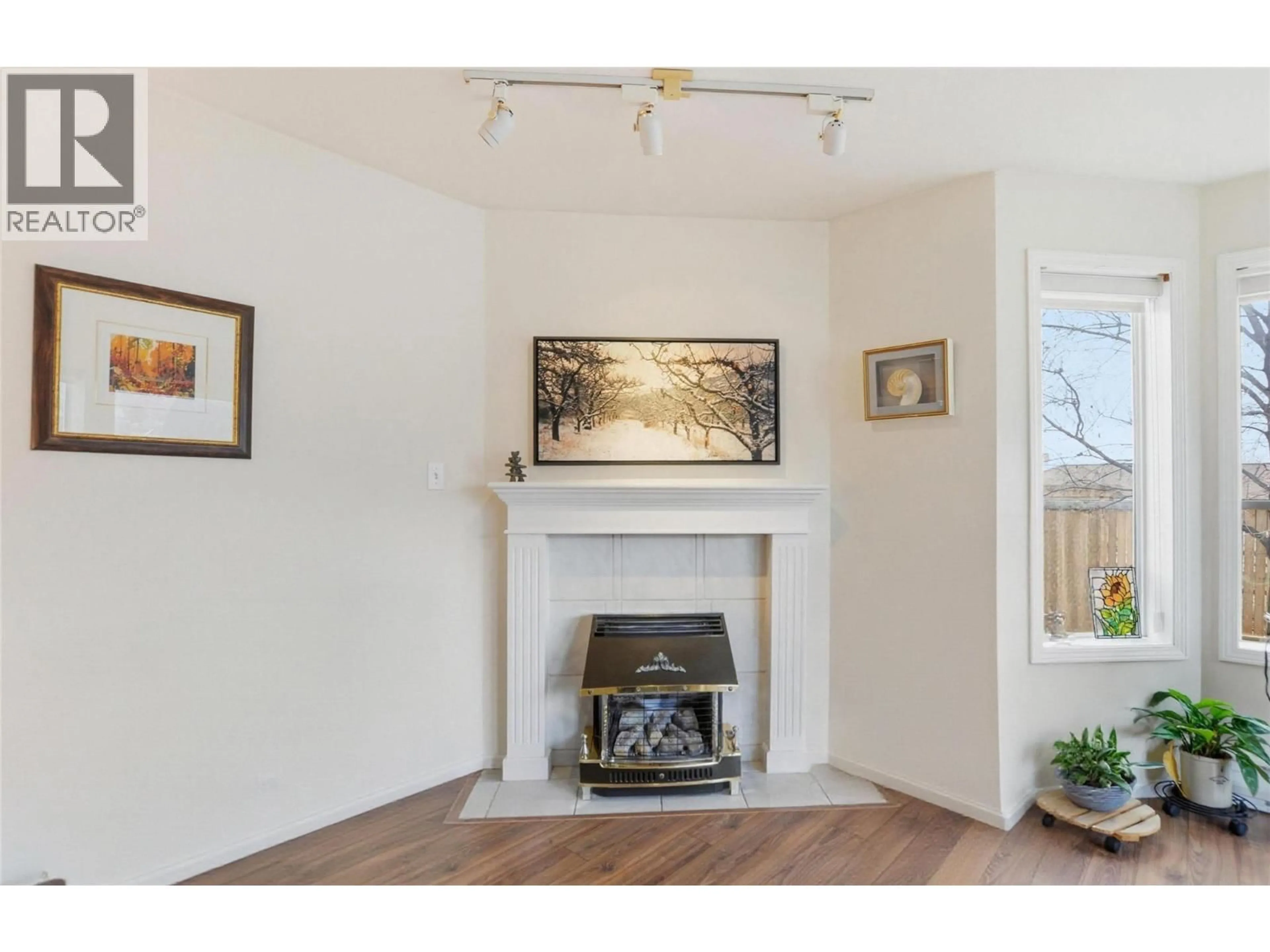 A pic of a room for 105 - 1445 HALIFAX STREET, Penticton British Columbia V2A8M8