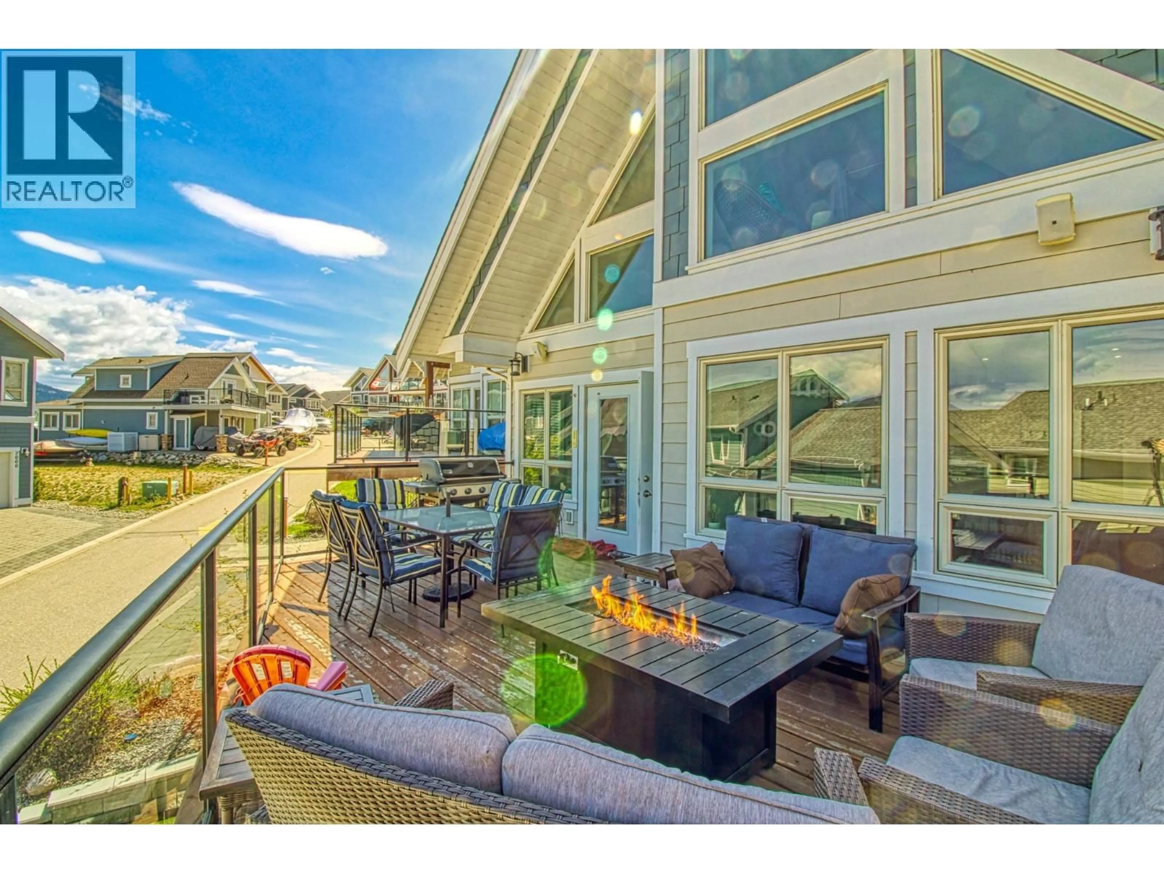 Patio, water/lake/river/ocean view for 33 - 7001 BARCELONA DRIVE, Kelowna British Columbia V1Z3R8