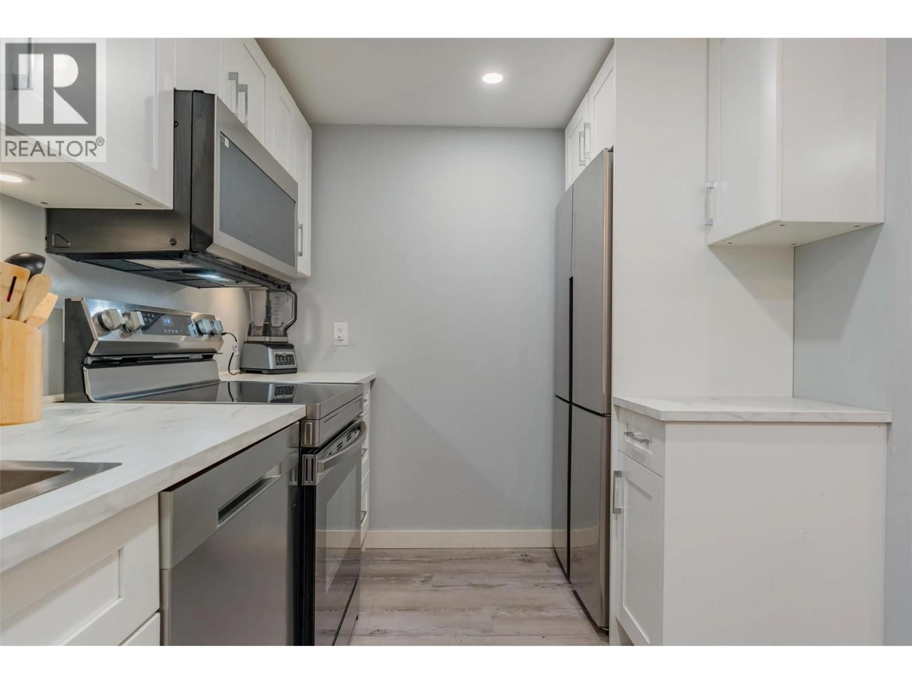 Standard kitchen, unknown for 621 TURNER STREET, Warfield British Columbia V1R2P8