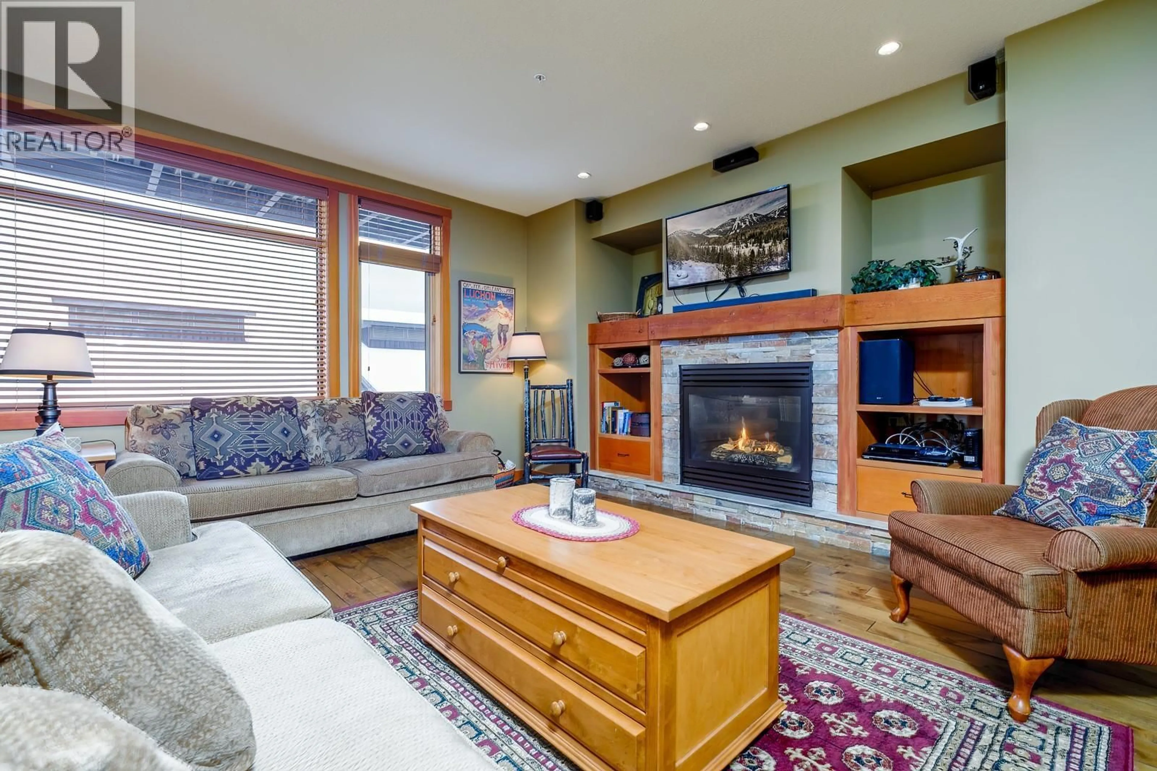 Living room with furniture, unknown for 401 - 4320 RED MOUNTAIN ROAD, Rossland British Columbia V0G1Y0