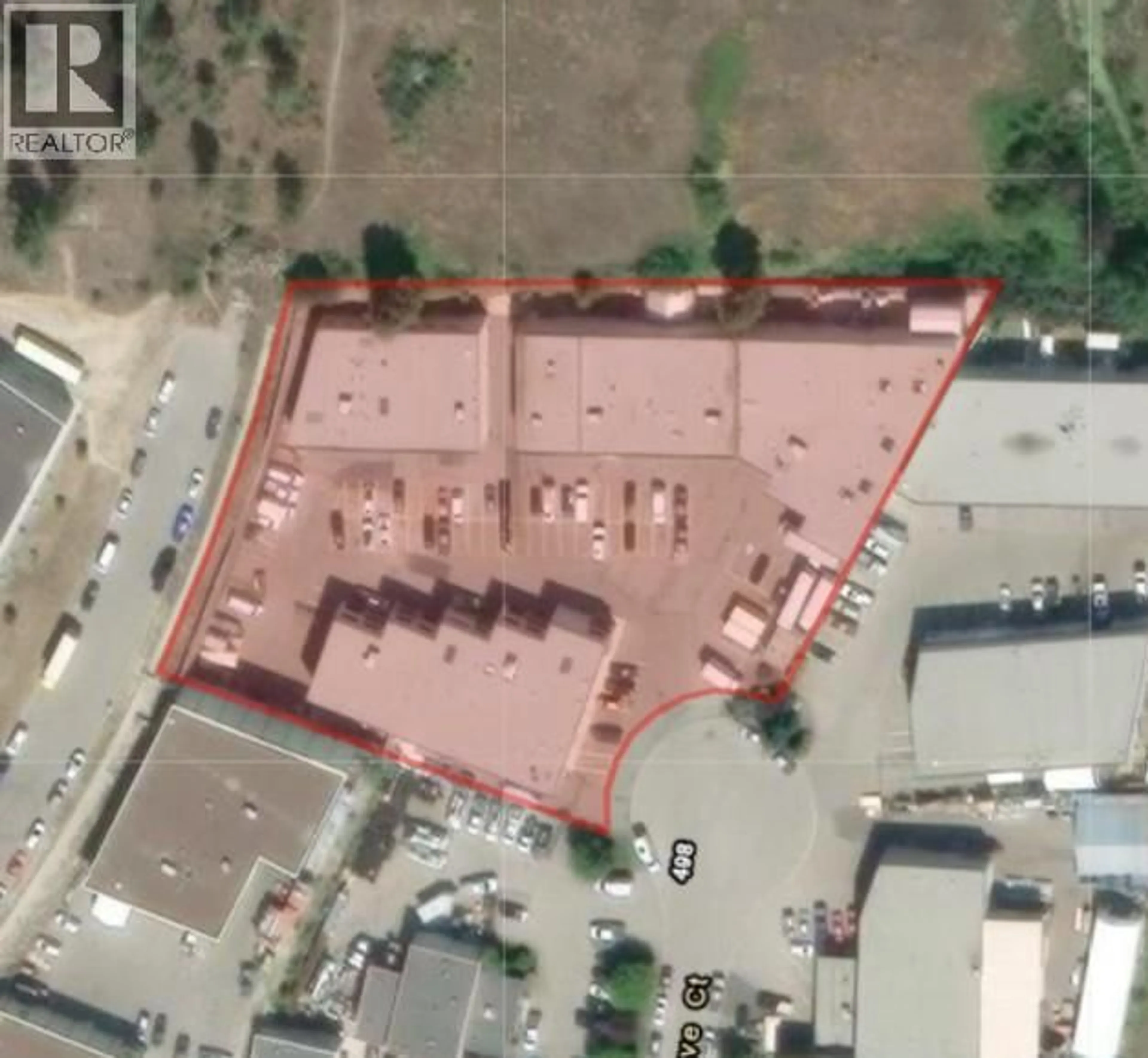 A pic from outside/outdoor area/front of a property/back of a property/a pic from drone, building for 102 - 460 NAEVE COURT, Kelowna British Columbia V1V2M2