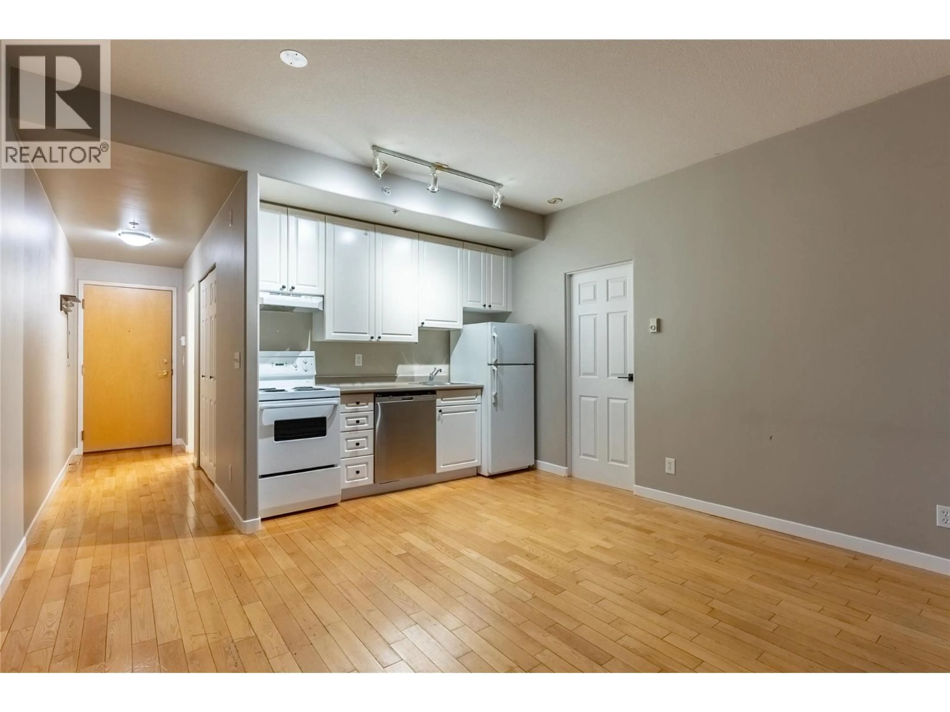 Unknown for 608 - 619 VICTORIA STREET, Kamloops British Columbia V2C6W7