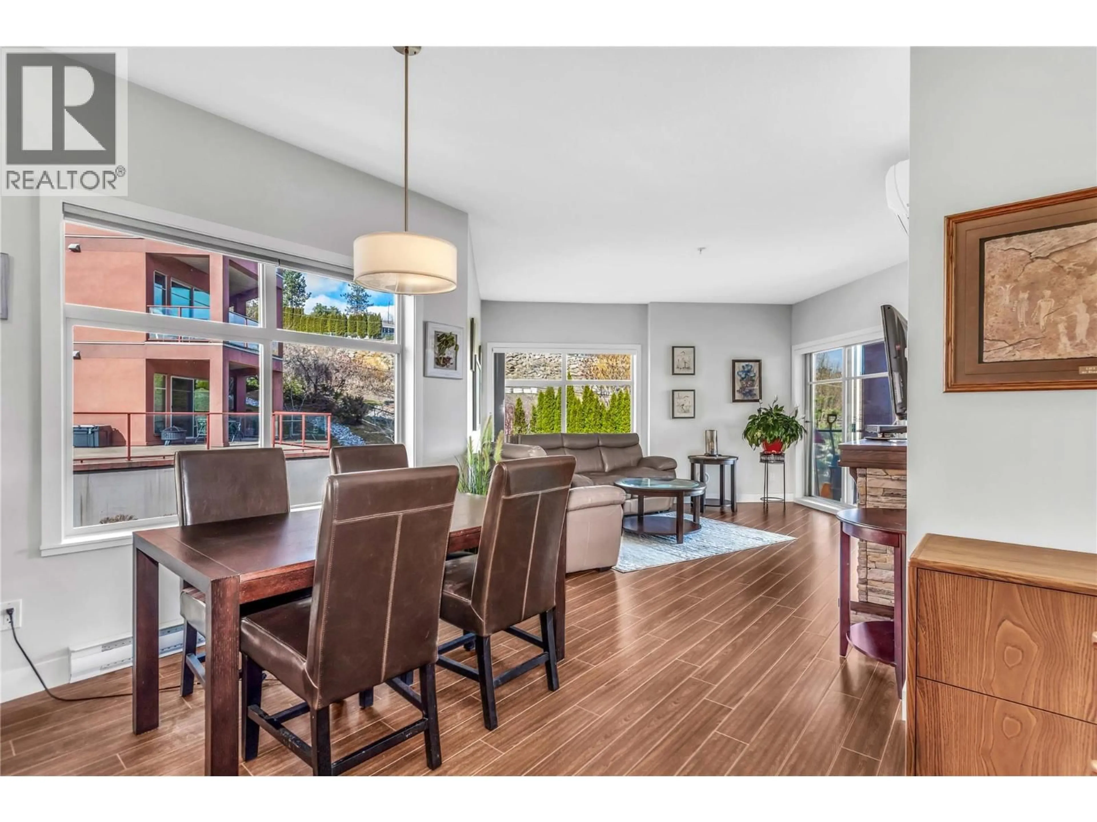 Dining room, wood/laminate floor for 409 - 3205 SKYVIEW LANE, West Kelowna British Columbia V4T3J3