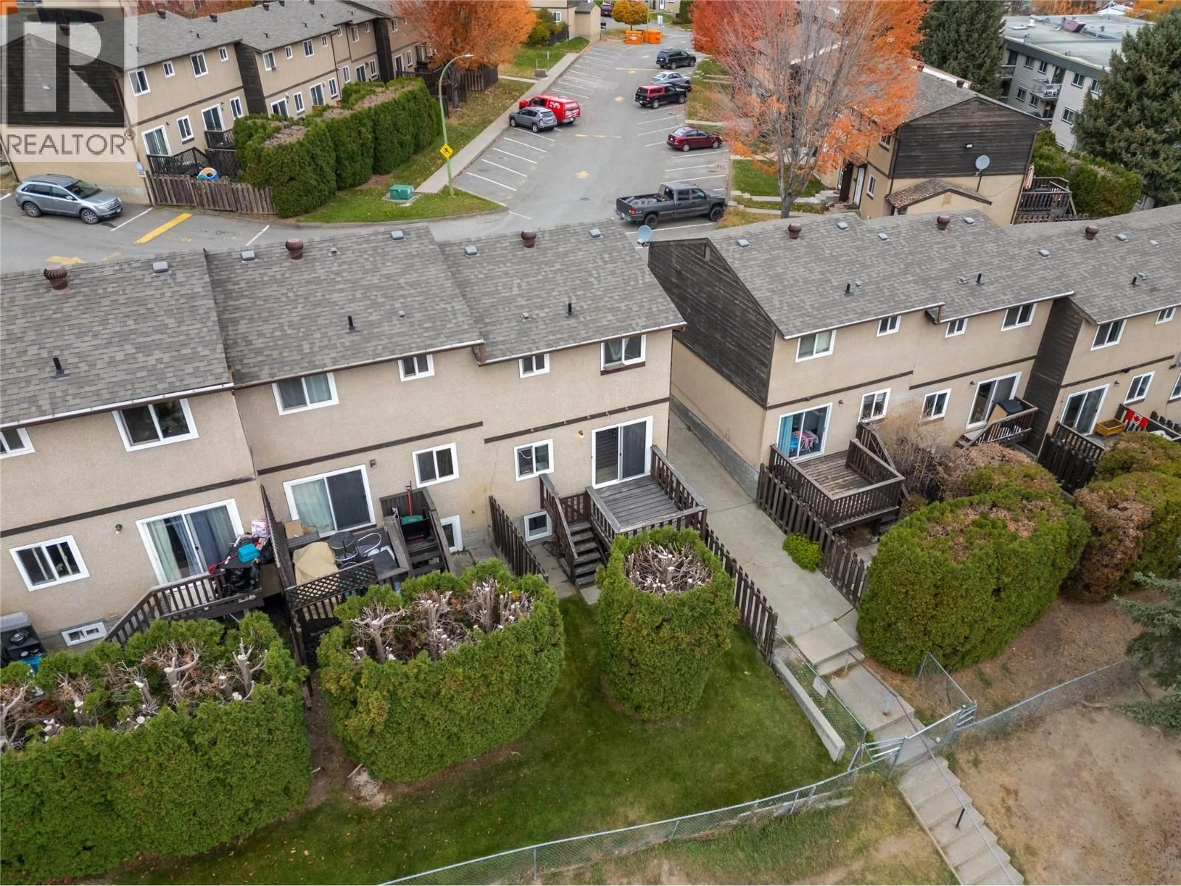 A pic from outside/outdoor area/front of a property/back of a property/a pic from drone, unknown for 72 - 1605 SUMMIT DRIVE, Kamloops British Columbia V2E2A5