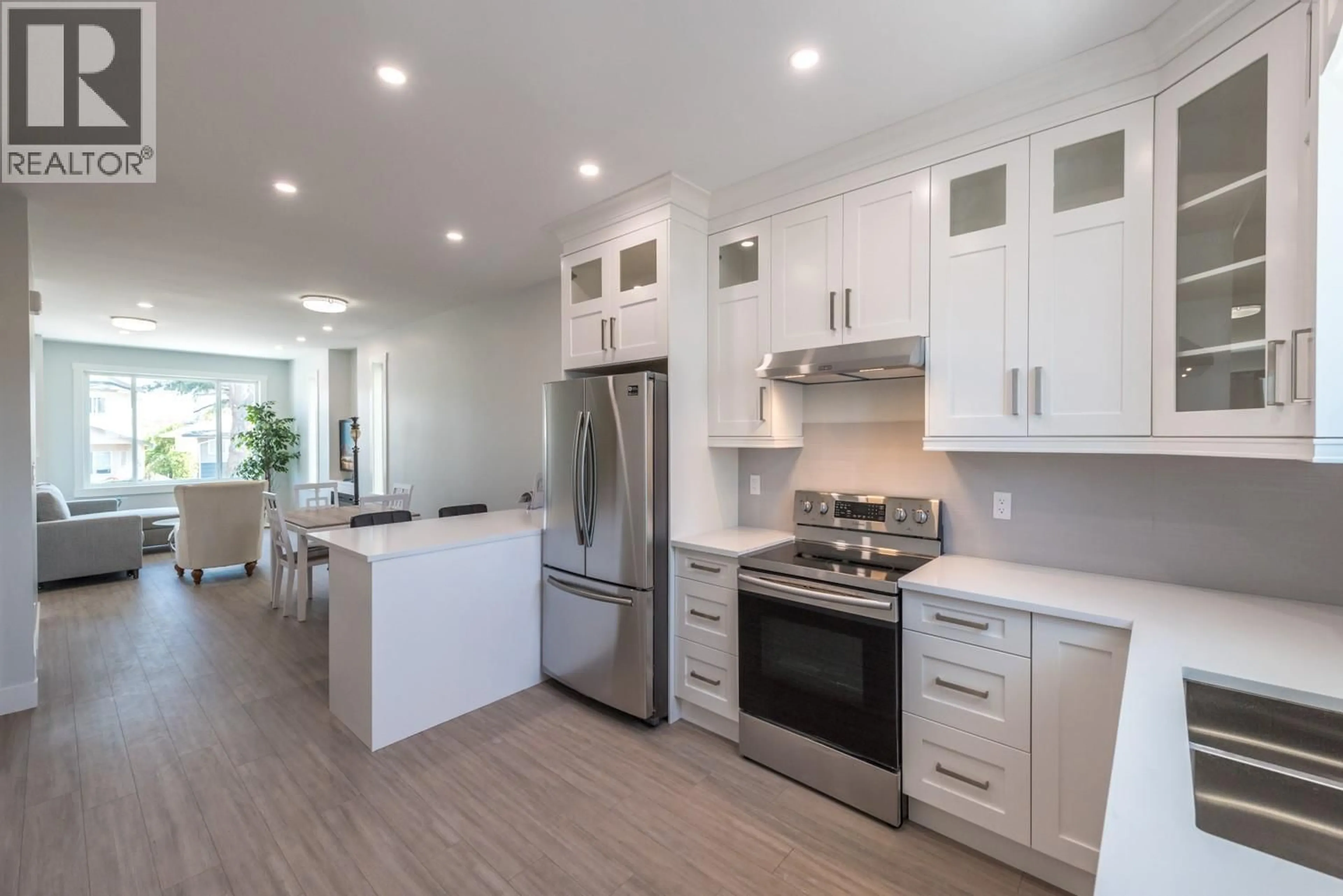 Open concept kitchen, unknown for 101 - 742 KAMLOOPS AVENUE, Penticton British Columbia V2A2J4