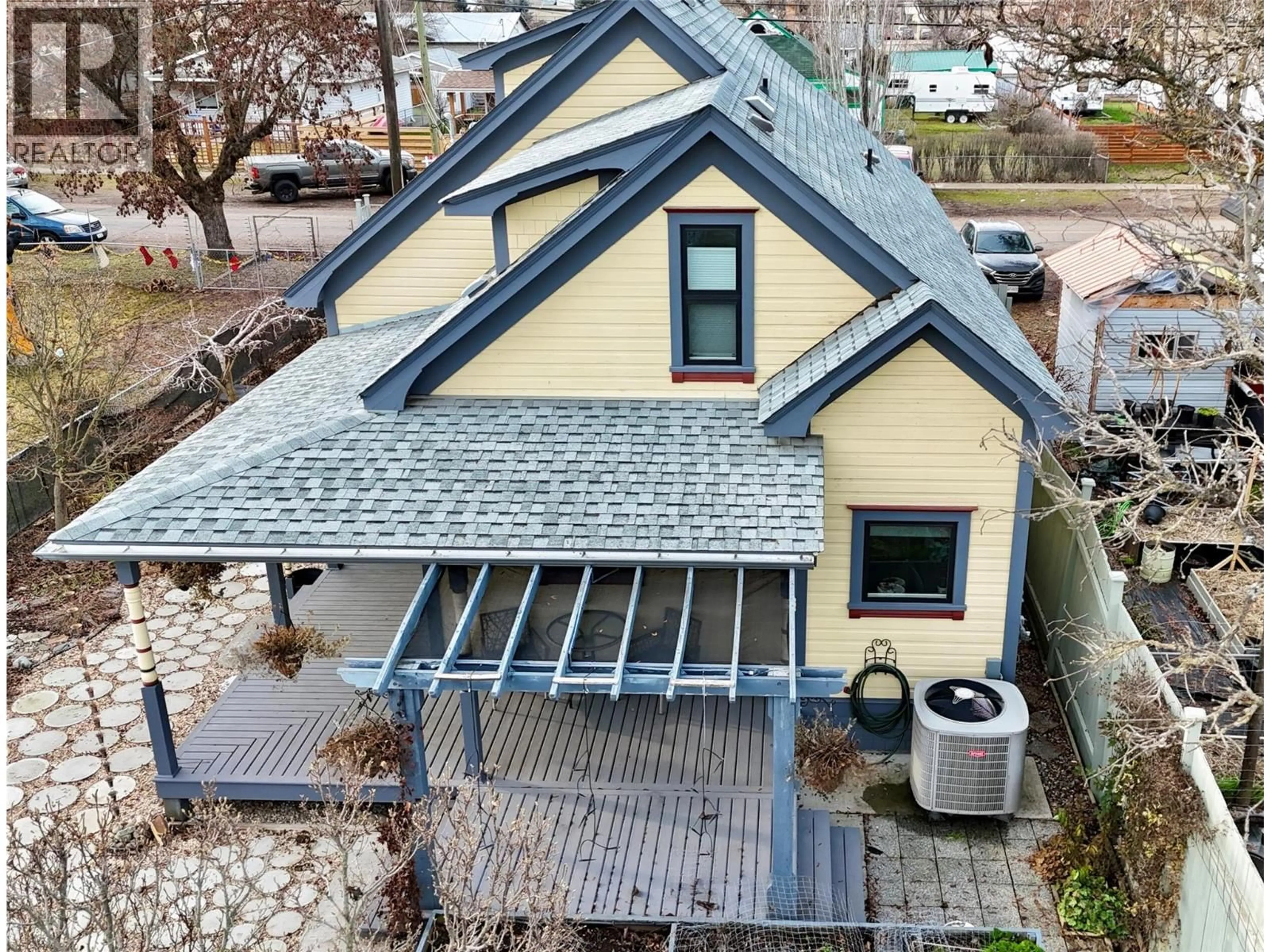 A pic from outside/outdoor area/front of a property/back of a property/a pic from drone, street for 7298 18TH STREET, Grand Forks British Columbia V0H1H0