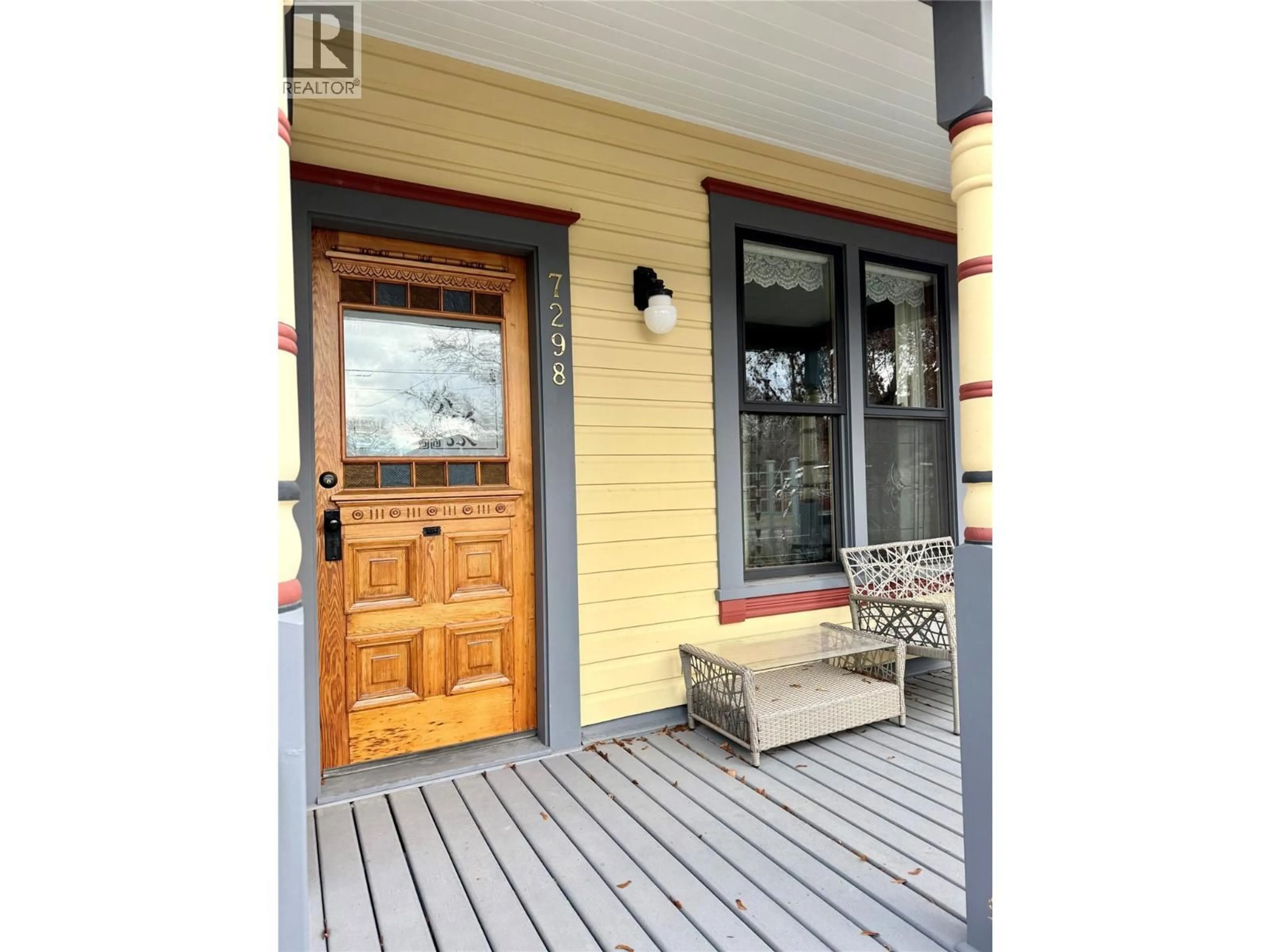 Indoor entryway for 7298 18TH STREET, Grand Forks British Columbia V0H1H0