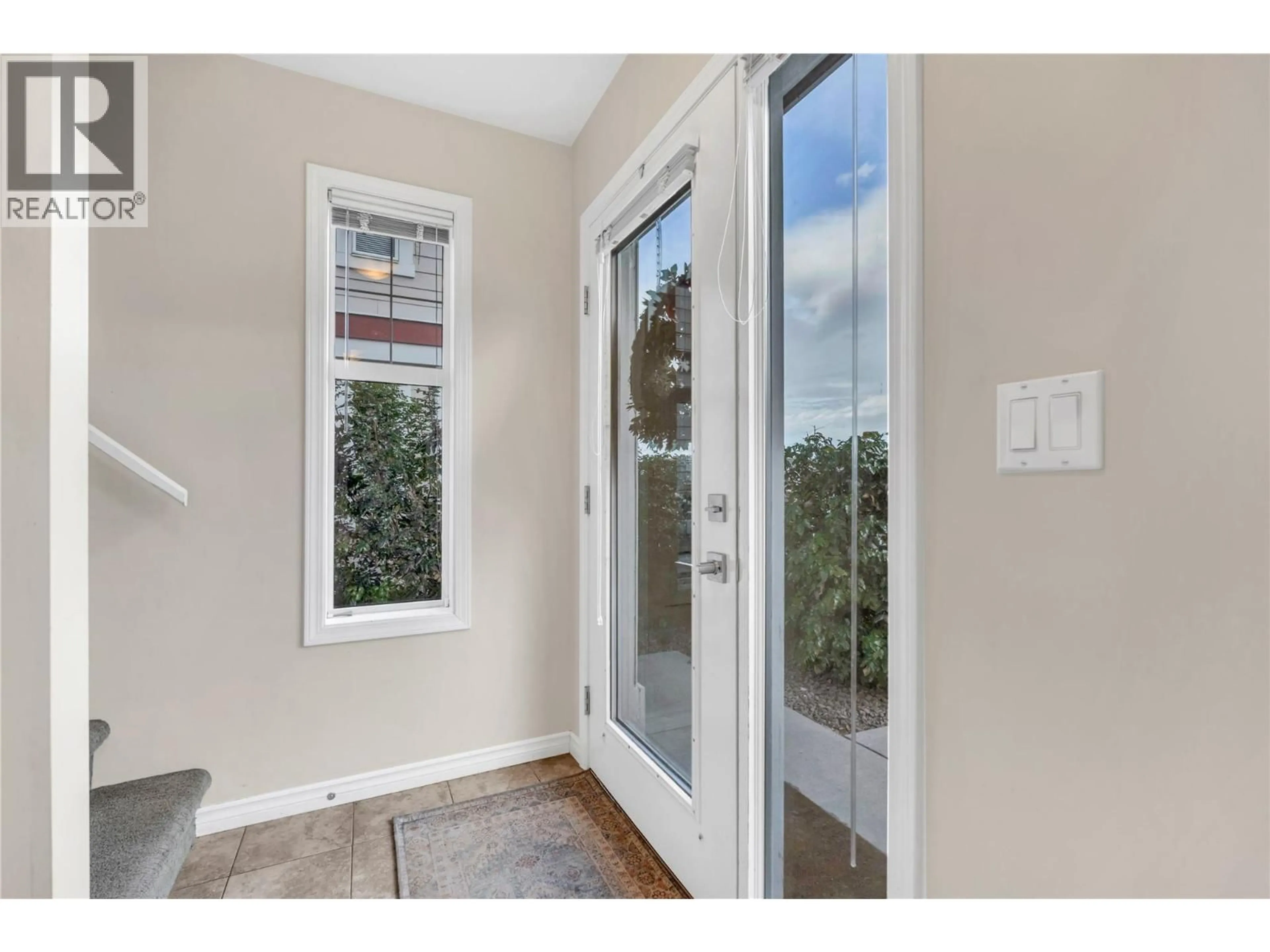 Indoor entryway for 145 - 3363 WILSON STREET, Penticton British Columbia V2A9G7