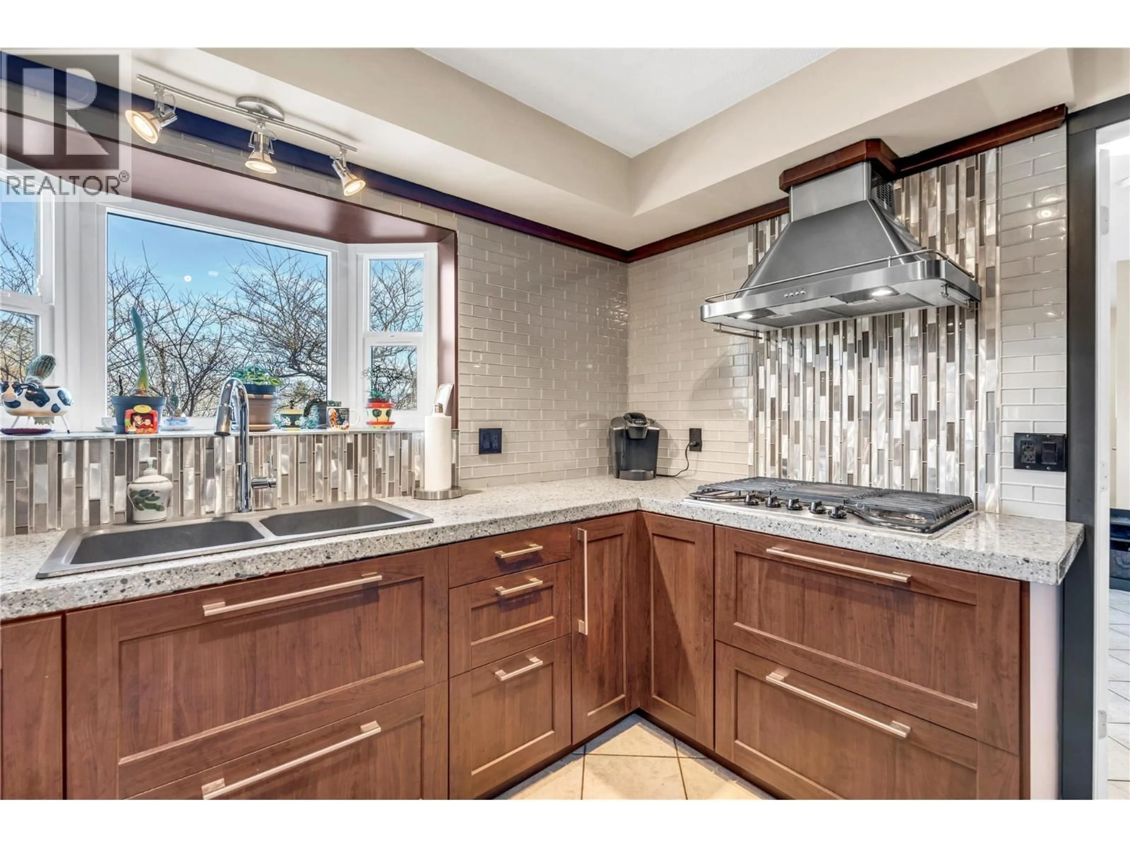 Unknown for 10112 BEAVIS PLACE, Summerland British Columbia V0H1Z2