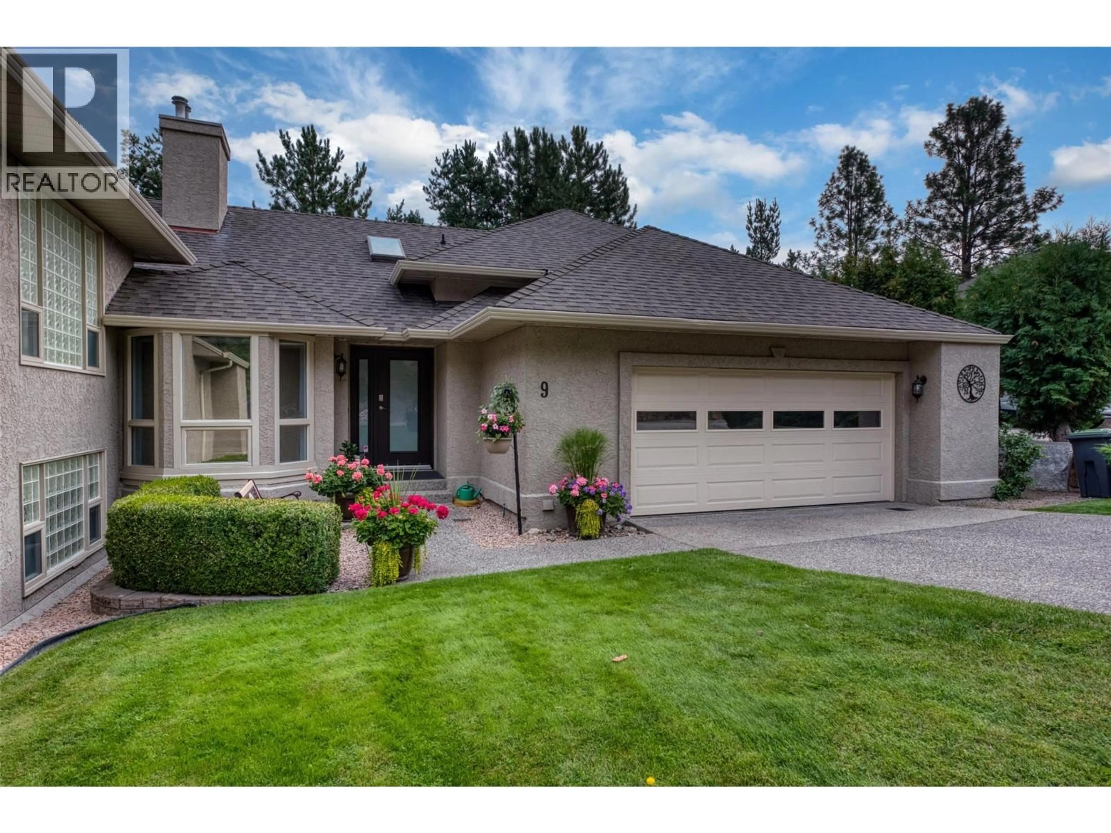 Home with brick exterior material, street for 9 - 980 DILWORTH DRIVE, Kelowna British Columbia V1V1S6