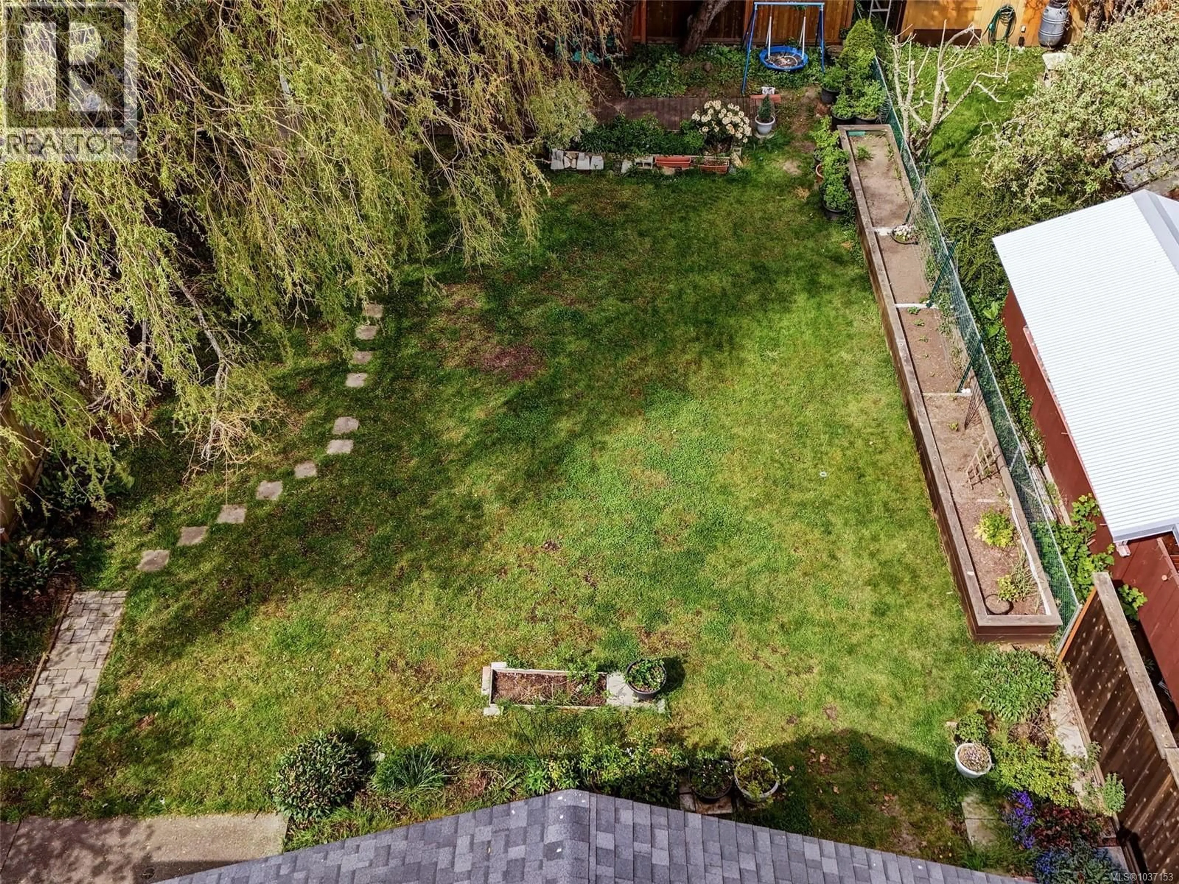 A pic from outside/outdoor area/front of a property/back of a property/a pic from drone, forest/trees view for 3130 SOMERSET STREET, Victoria British Columbia V8X1C7