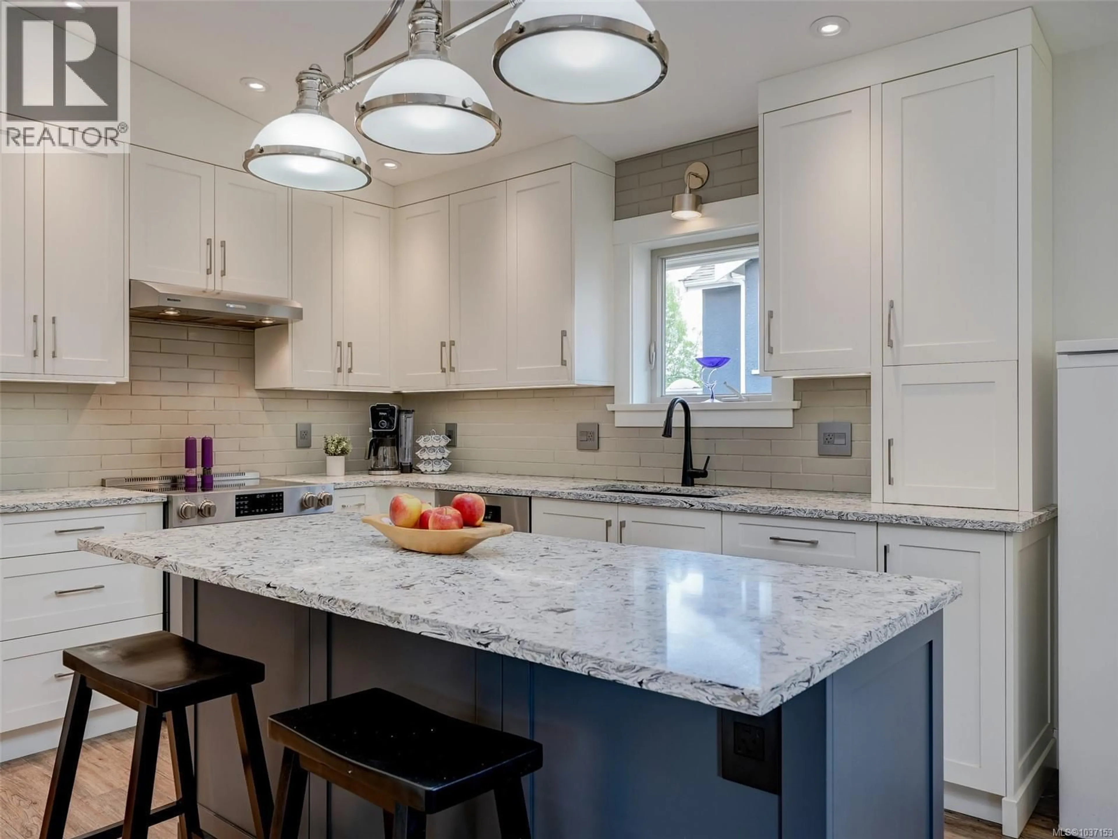 Contemporary kitchen, ceramic/tile floor for 3130 SOMERSET STREET, Victoria British Columbia V8X1C7