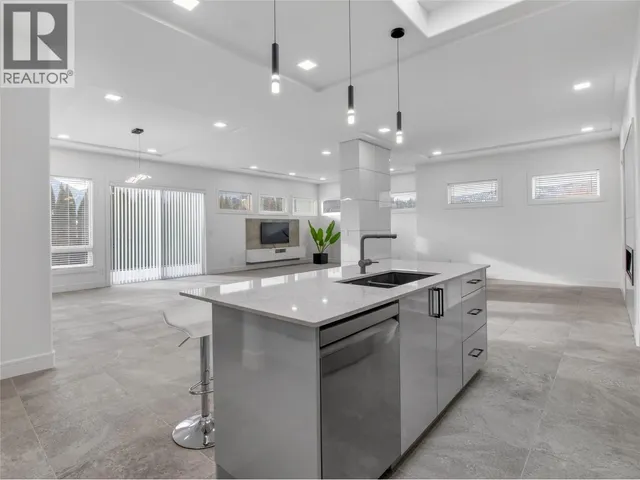 1723 TREFFRY PLACE, Summerland 2