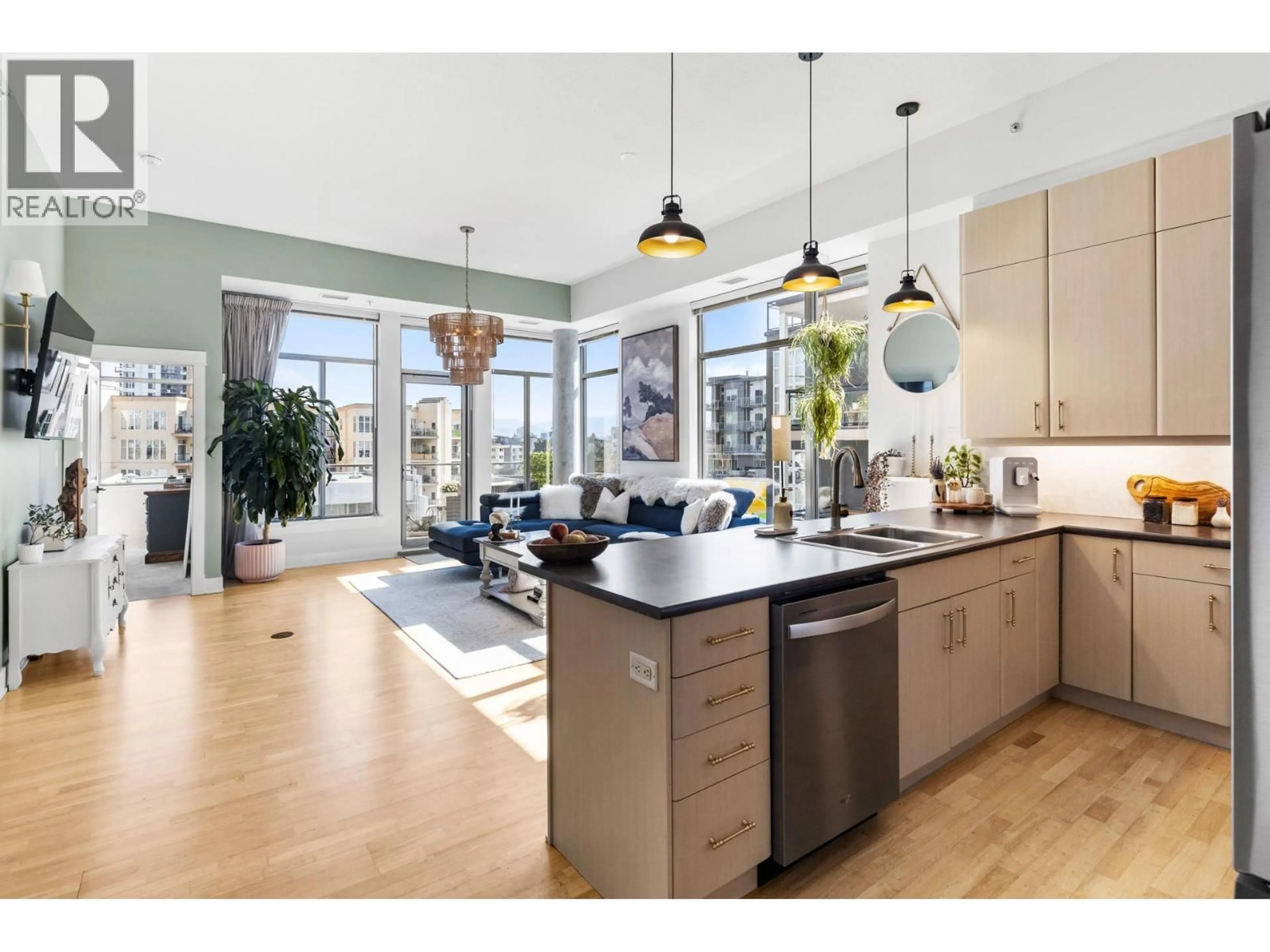 Open concept kitchen, unknown for 304 - 1329 ELLIS STREET, Kelowna British Columbia V1Y9X5