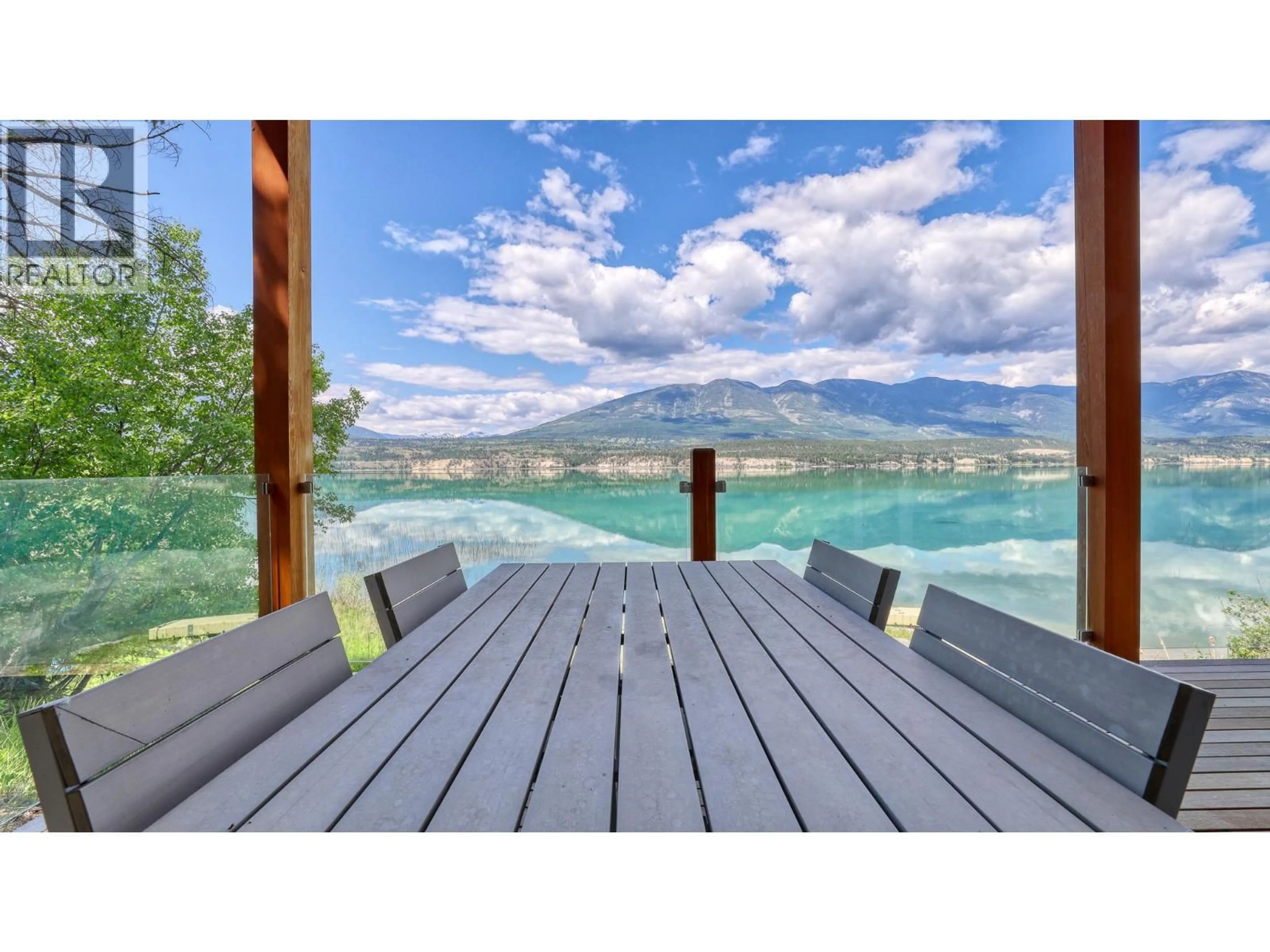 Patio, water/lake/river/ocean view for 8257 GRAINGER ROAD, Canal Flats British Columbia V0B1B0