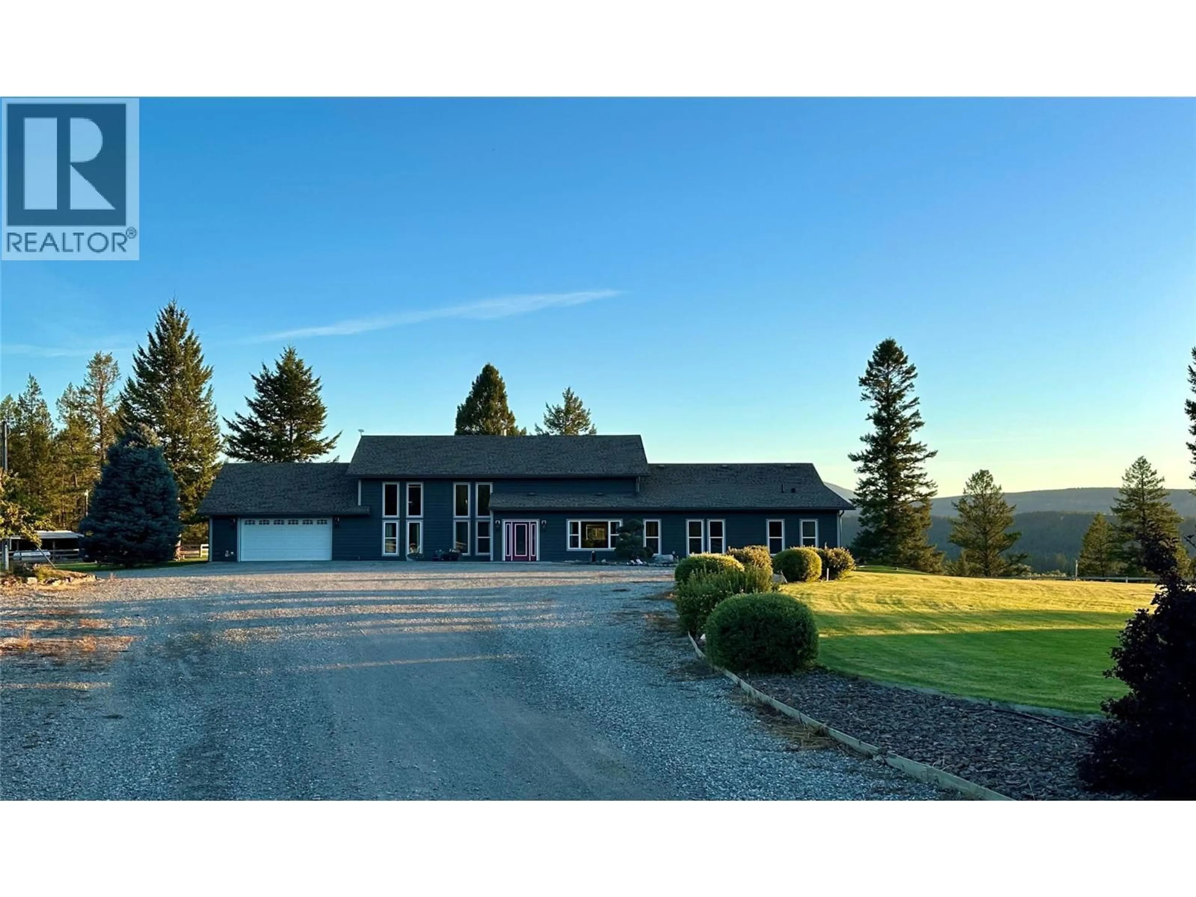 A pic from outside/outdoor area/front of a property/back of a property/a pic from drone, mountain view for 503 WARDNER FORT STEELE ROAD, Wardner British Columbia V0B2J0