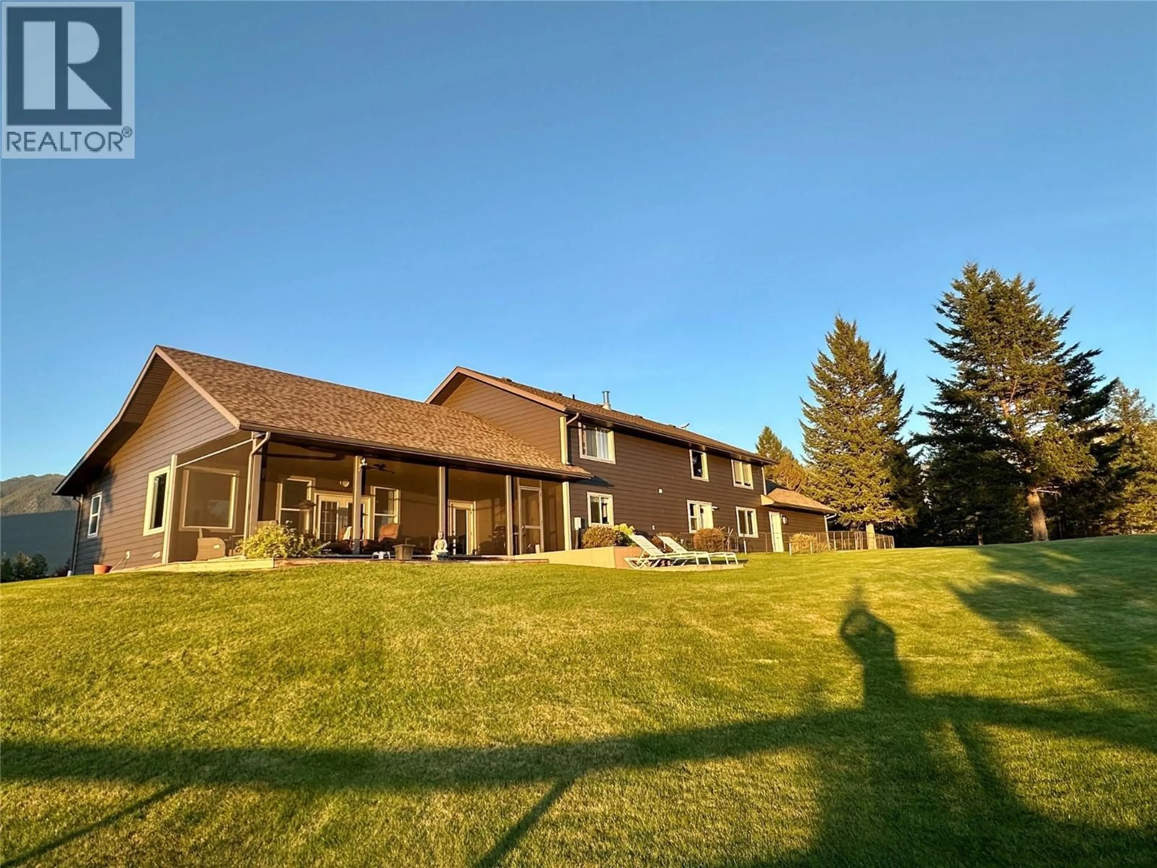 A pic from outside/outdoor area/front of a property/back of a property/a pic from drone, unknown for 503 WARDNER FORT STEELE ROAD, Wardner British Columbia V0B2J0