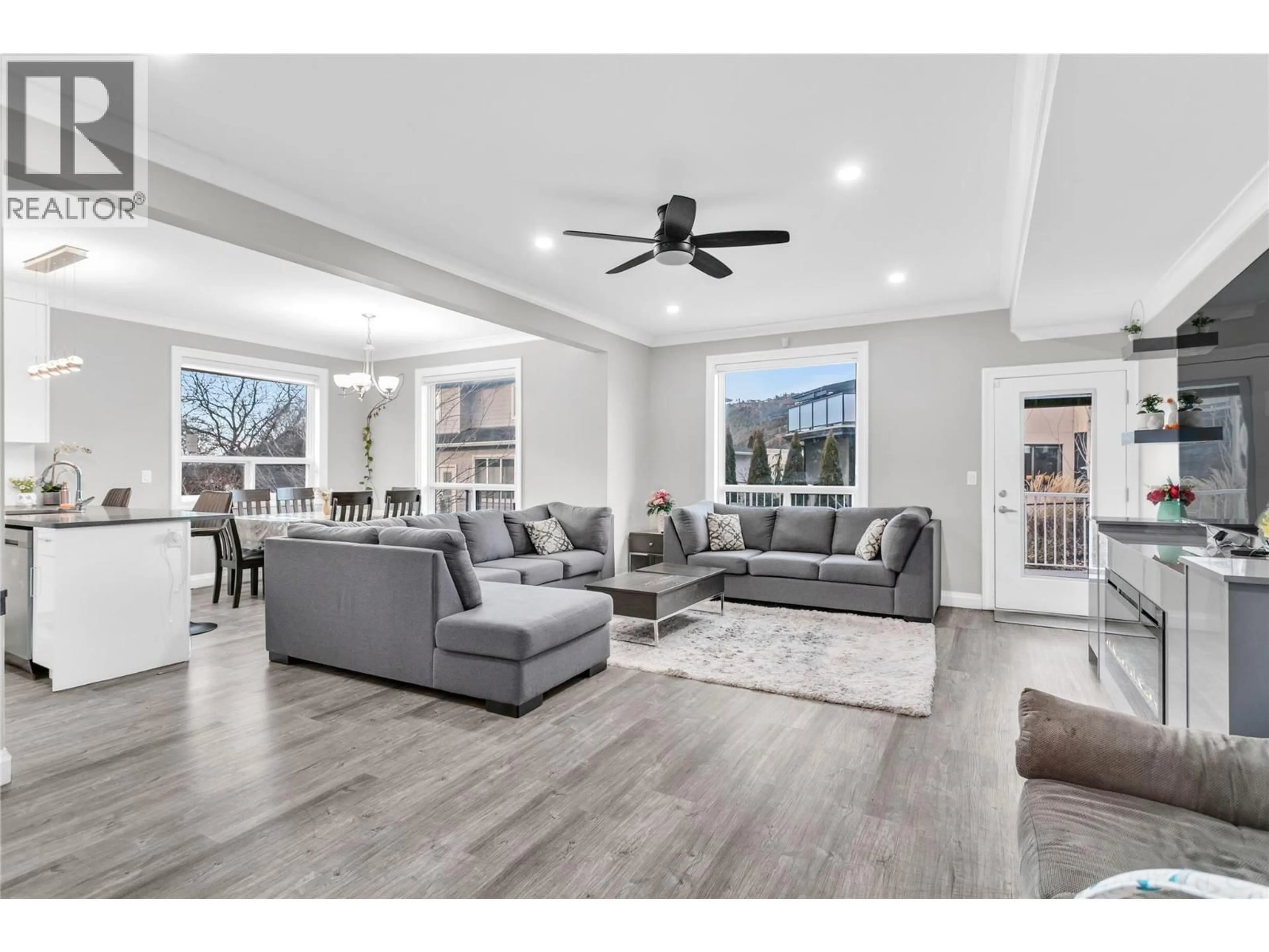 Living room with furniture, unknown for 148 SUMMERHILL PLACE, Kelowna British Columbia V1V1T6
