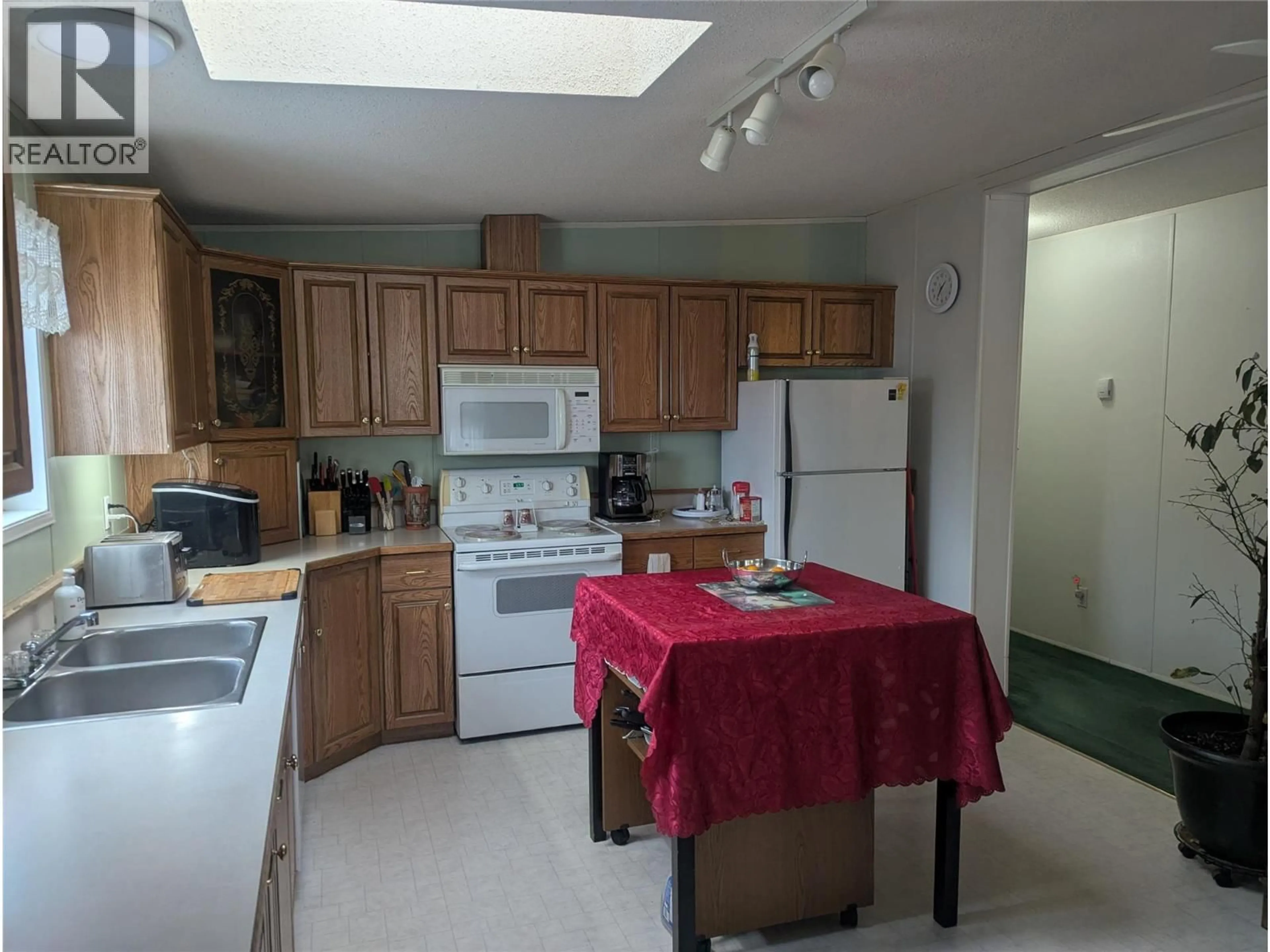 Standard kitchen, unknown for 4893 GERELLA ROAD, Pritchard British Columbia V0E2P0