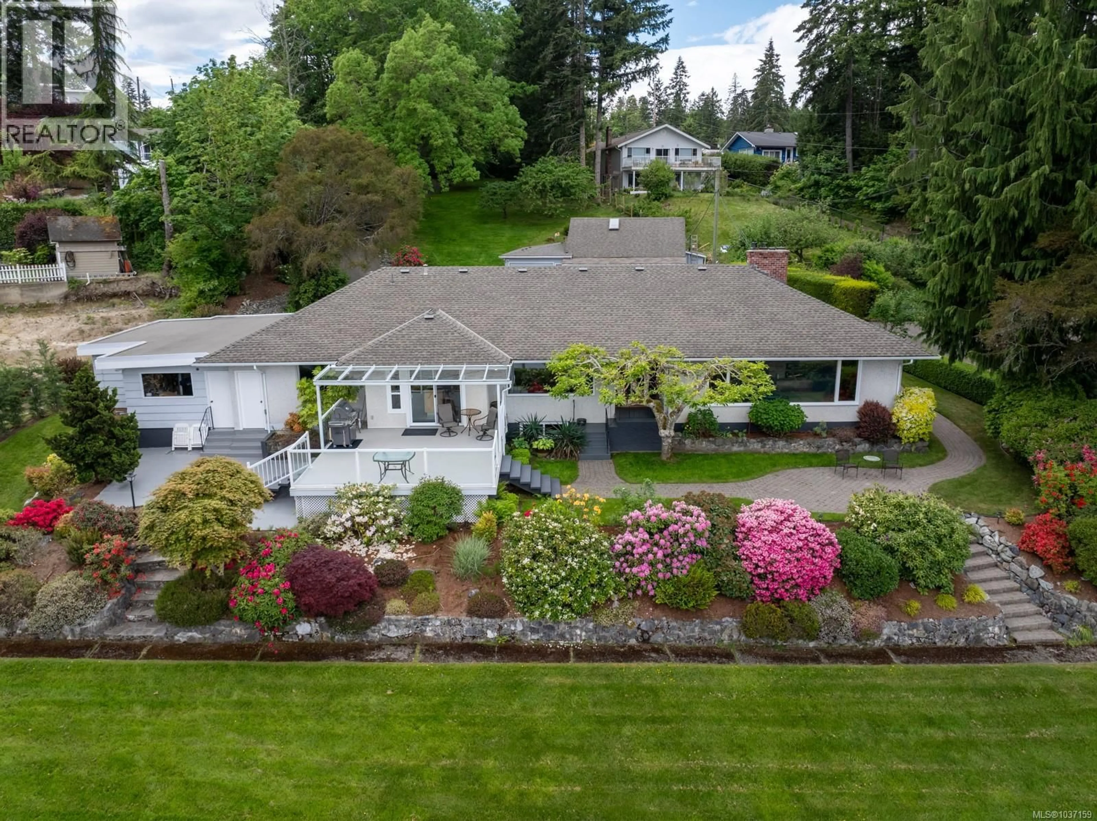 A pic from outside/outdoor area/front of a property/back of a property/a pic from drone, unknown for 1809 PRITCHARD ROAD, Cowichan Bay British Columbia V0R1N0
