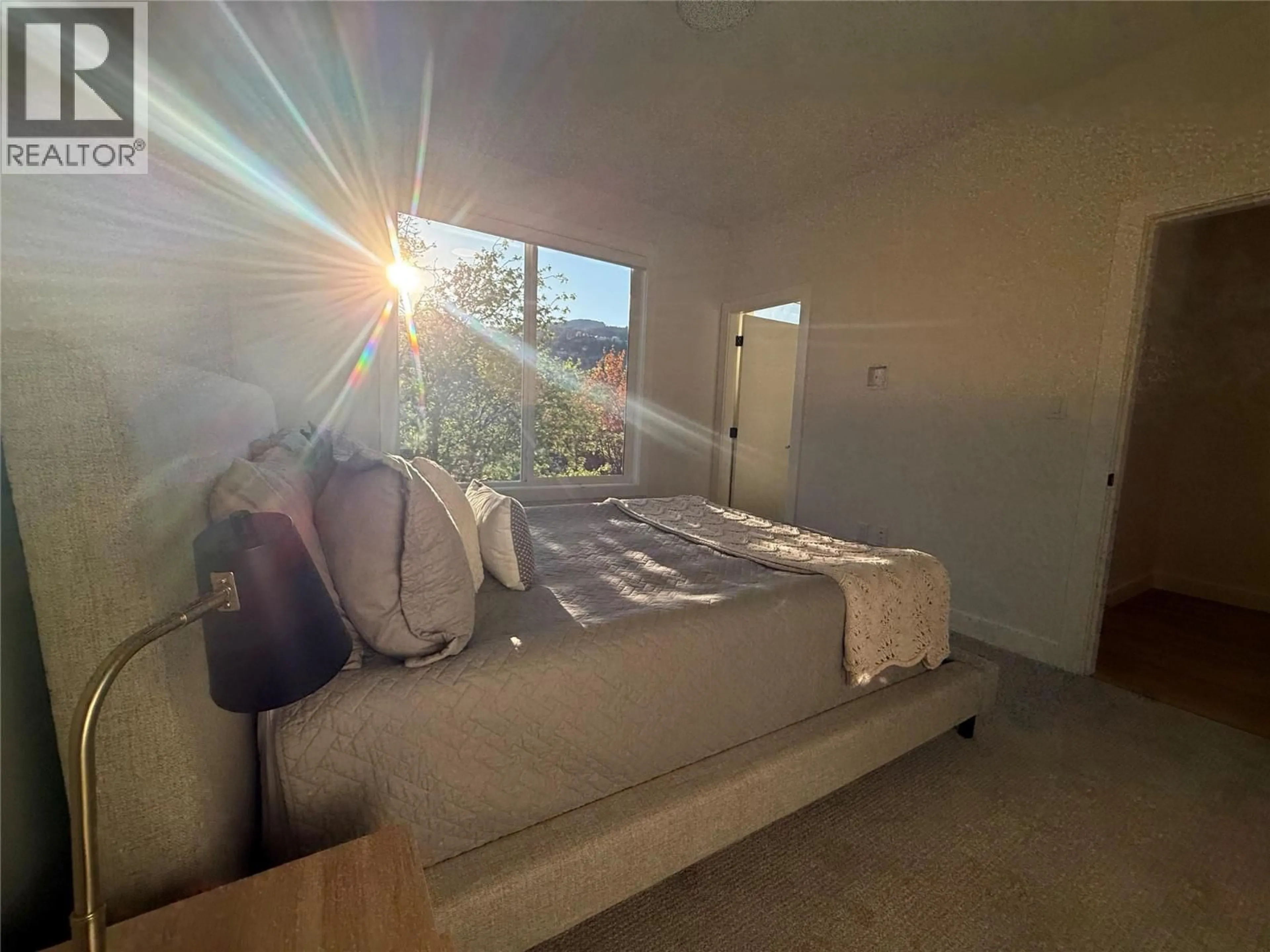 A pic of a room for 101 - 143 GREEN AVENUE, Penticton British Columbia V2A3S9