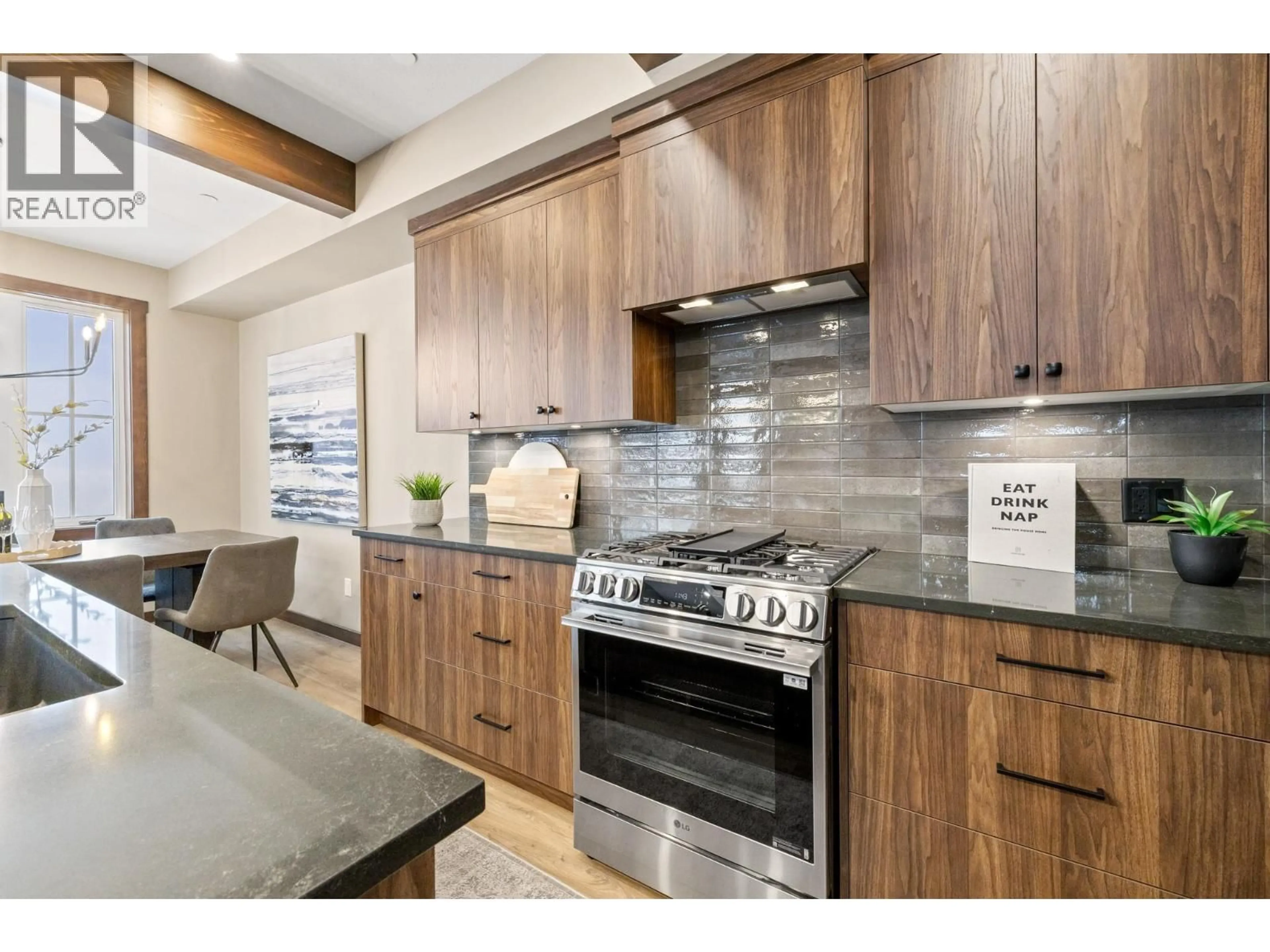 Open concept kitchen, unknown for 89 - 255 FEATHERTOP WAY, Big White British Columbia V1P1T4
