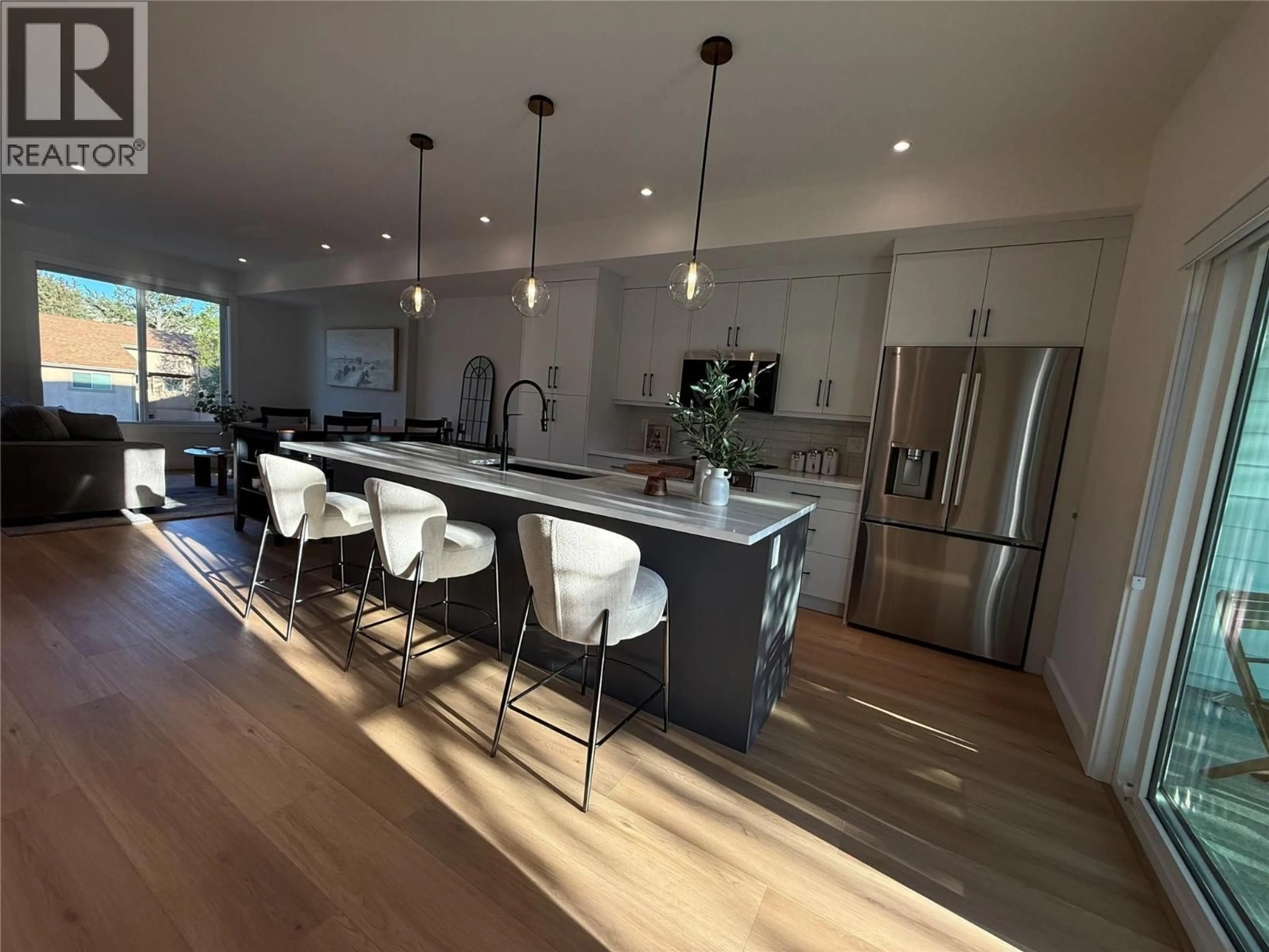 Open concept kitchen, unknown for 102 - 143 GREEN AVENUE, Penticton British Columbia V2A3S9