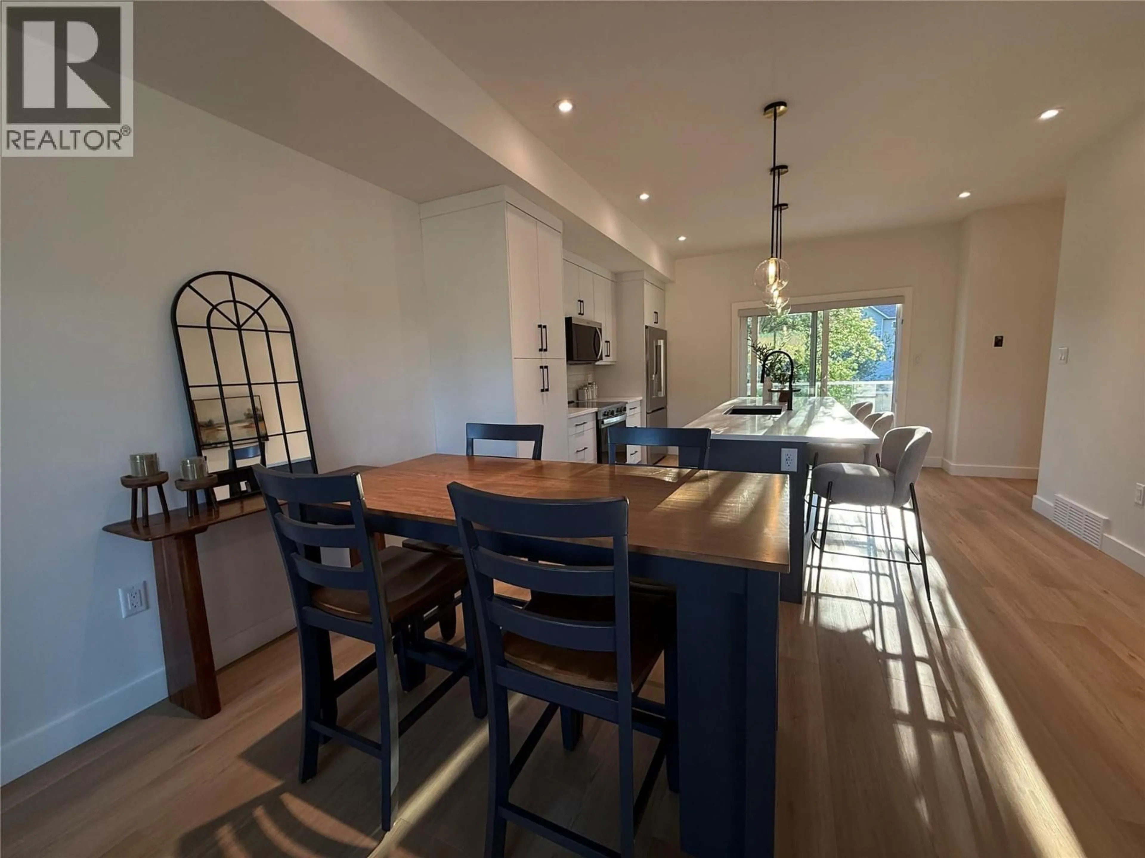 Open concept kitchen, unknown for 104 - 143 GREEN AVENUE, Penticton British Columbia V2A3S9