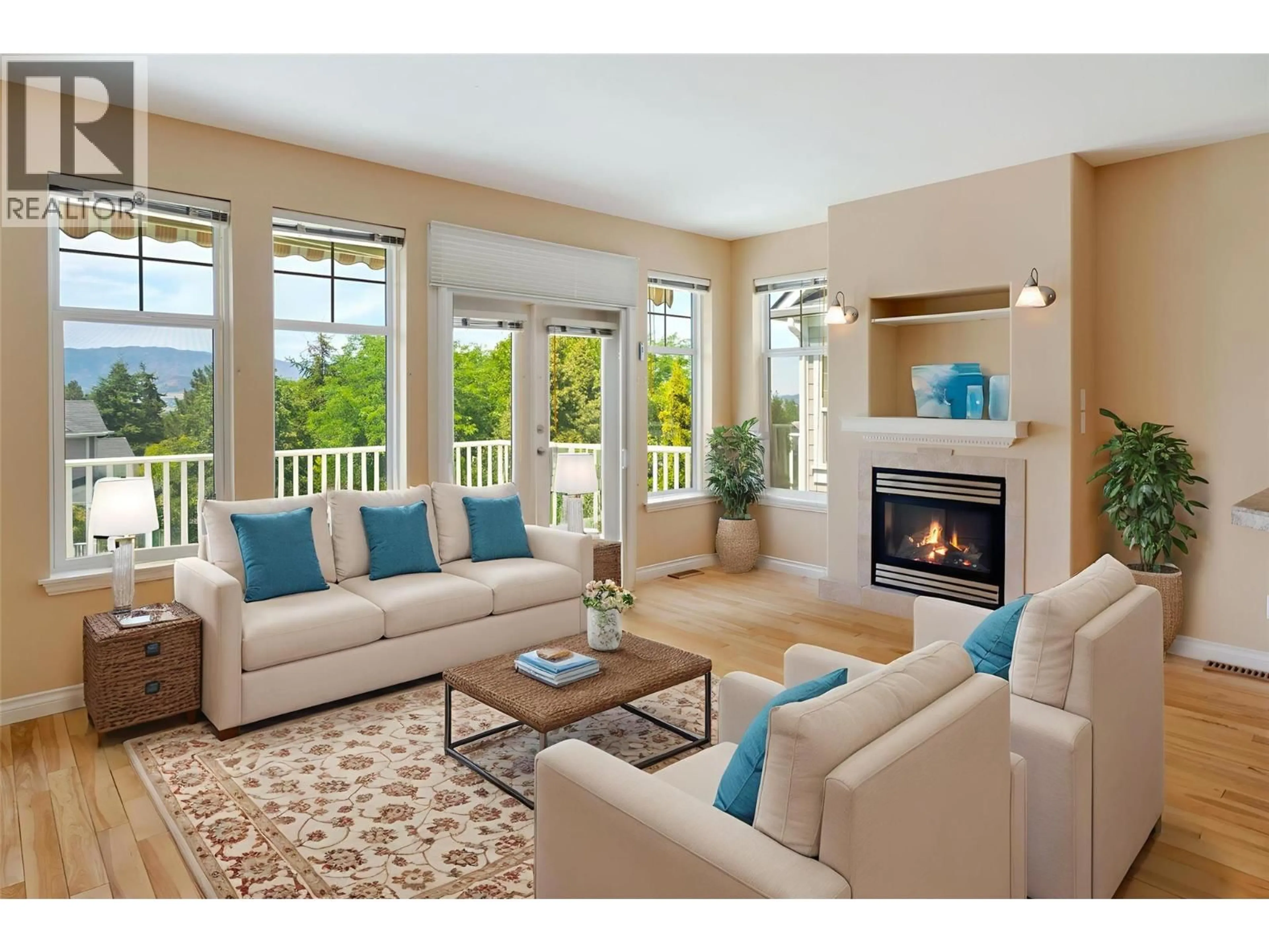 Living room with furniture, unknown for 371 MCCARREN AVENUE, Kelowna British Columbia V1W4W3