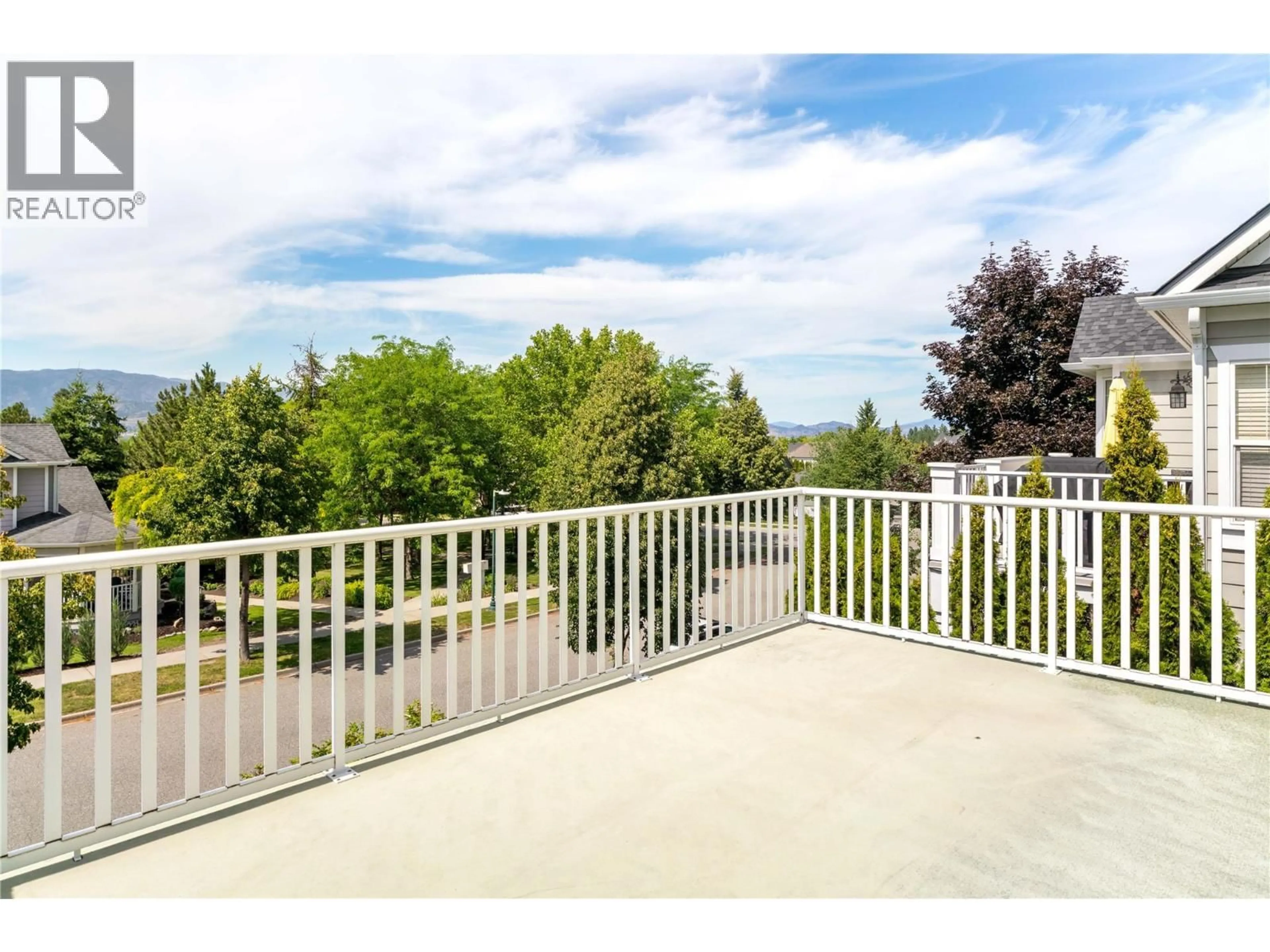 Patio, water/lake/river/ocean view for 371 MCCARREN AVENUE, Kelowna British Columbia V1W4W3