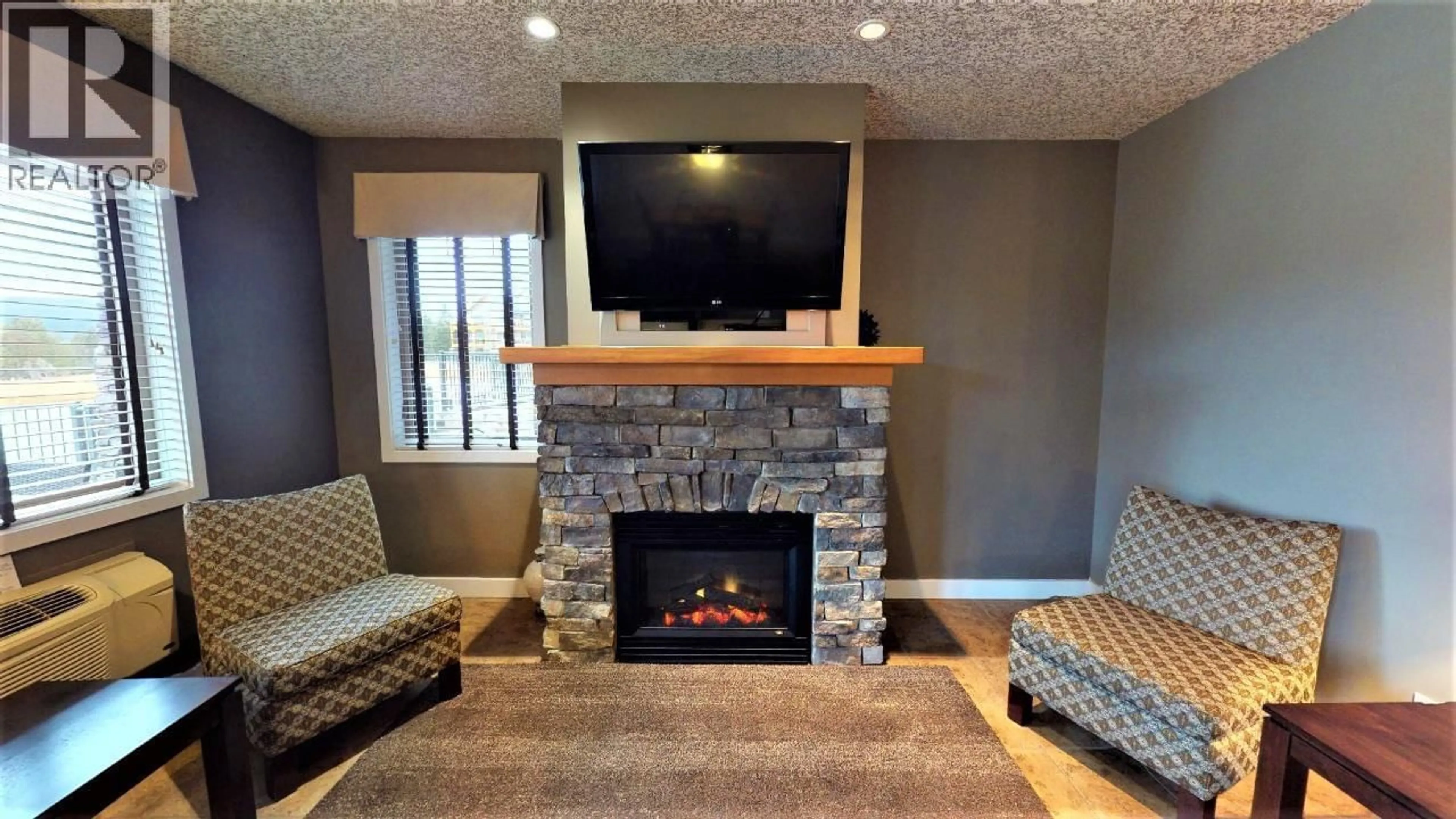 Living room with furniture, unknown for 416 D - 400 BIGHORN BOULEVARD, Radium Hot Springs British Columbia V0A1M0