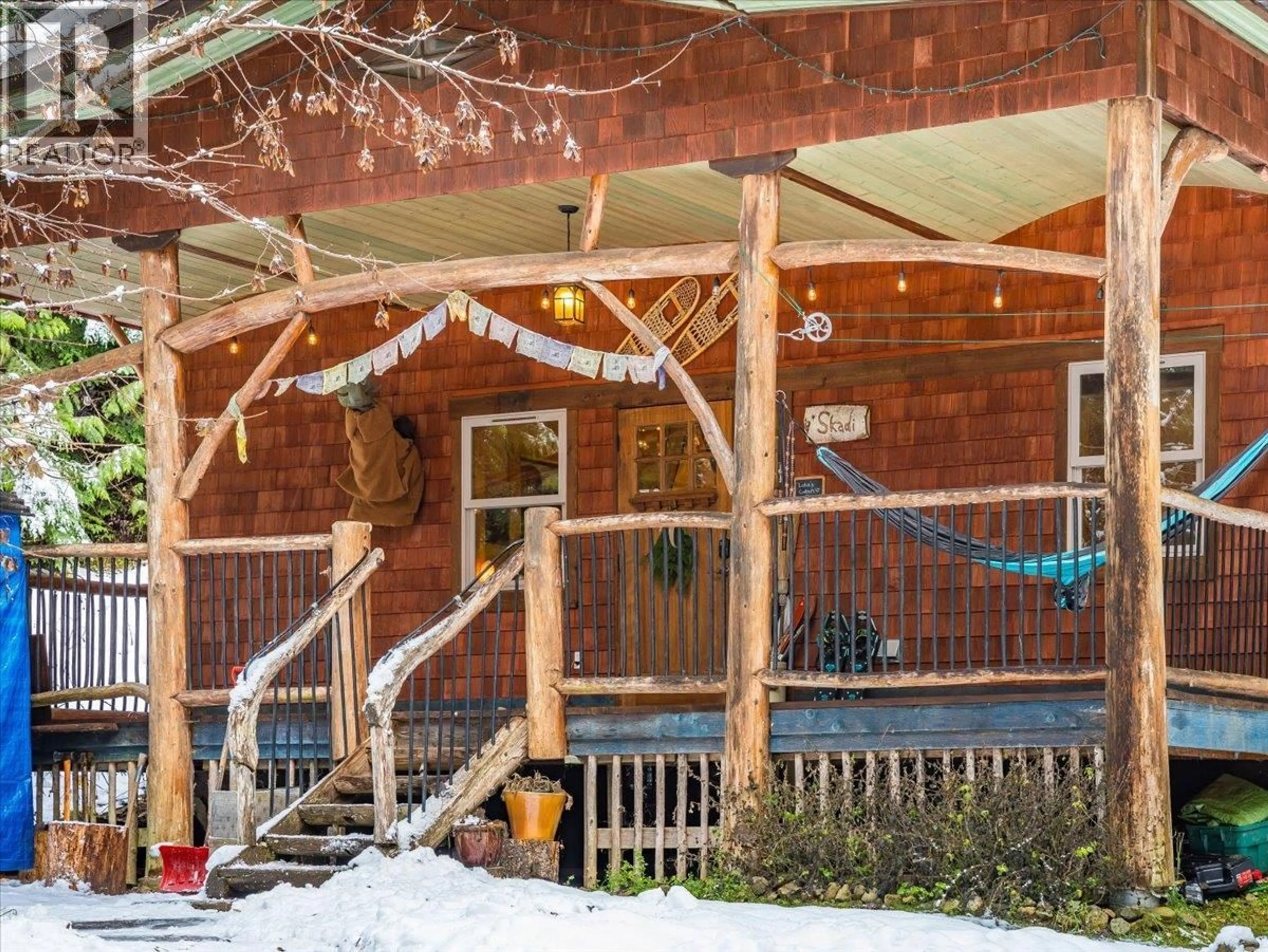 Patio, unknown for 6610 6 HIGHWAY, Ymir British Columbia V0G2K0