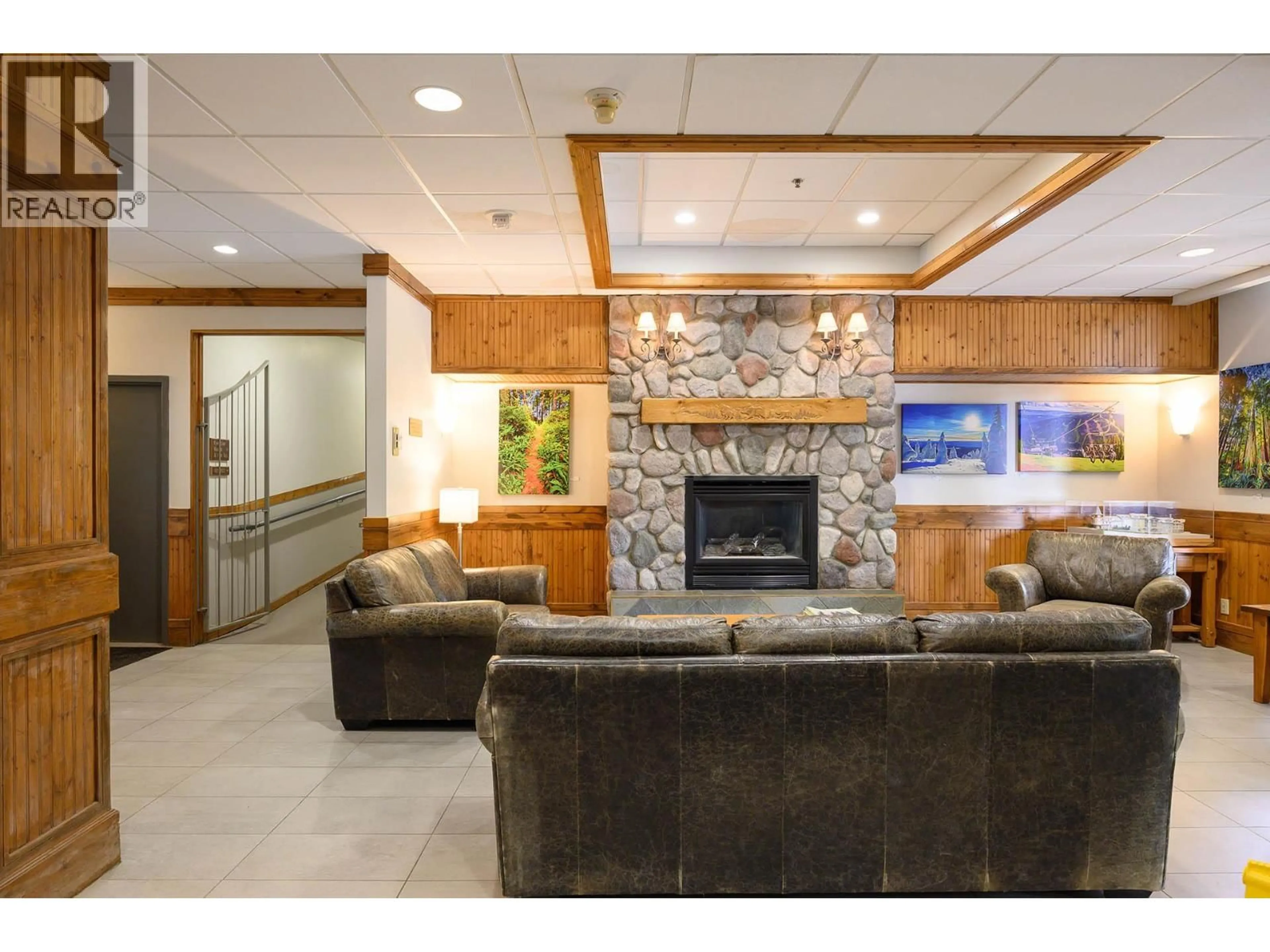 Lobby for 410 - 3160 CREEKSIDE WAY, Sun Peaks British Columbia V0E5N0