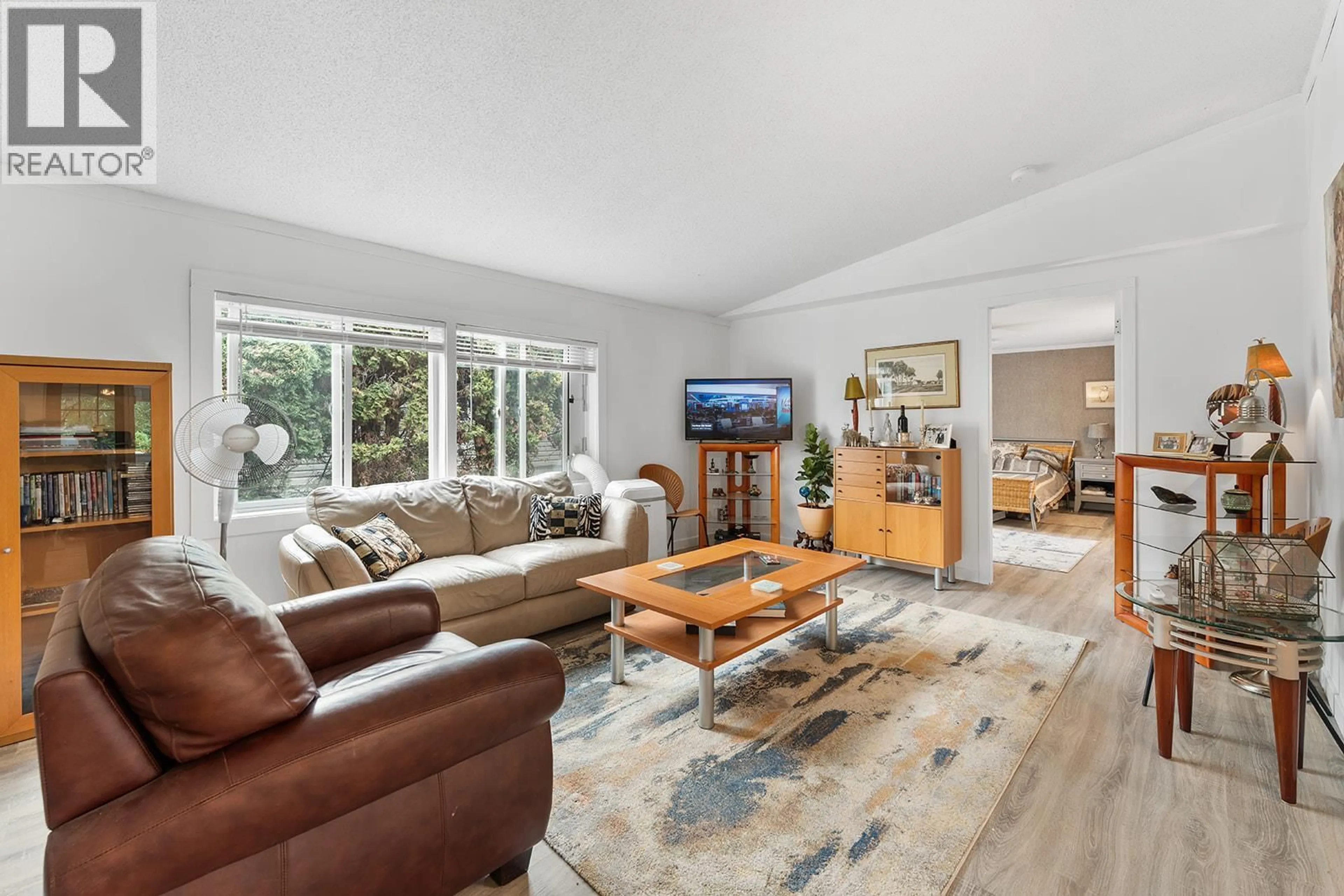 Living room with furniture, unknown for 45 - 1881 BOUCHERIE ROAD, West Kelowna British Columbia V4T0C9