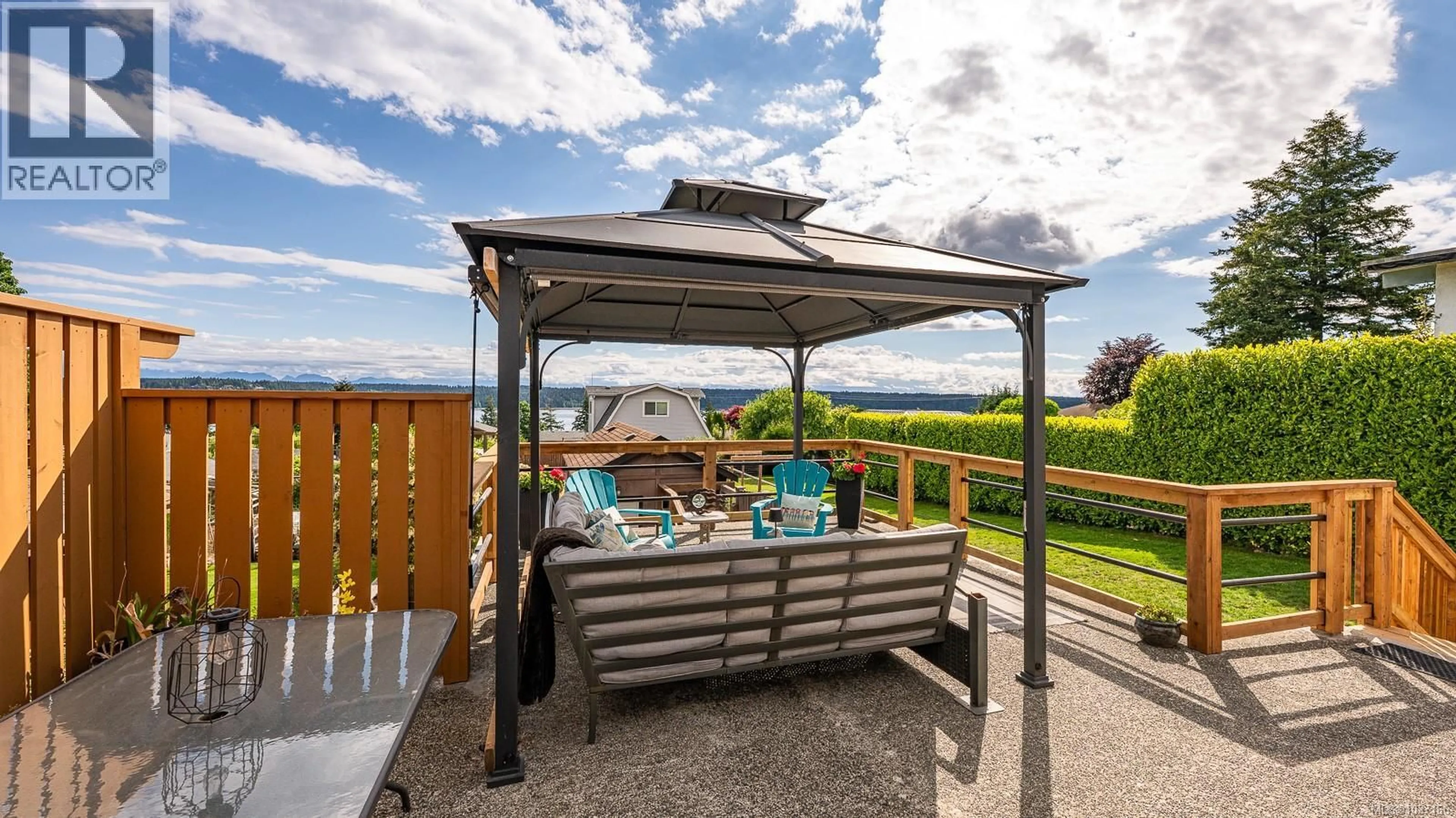 Patio, water/lake/river/ocean view for 651 COLWYN STREET, Campbell River British Columbia V9W2Y2