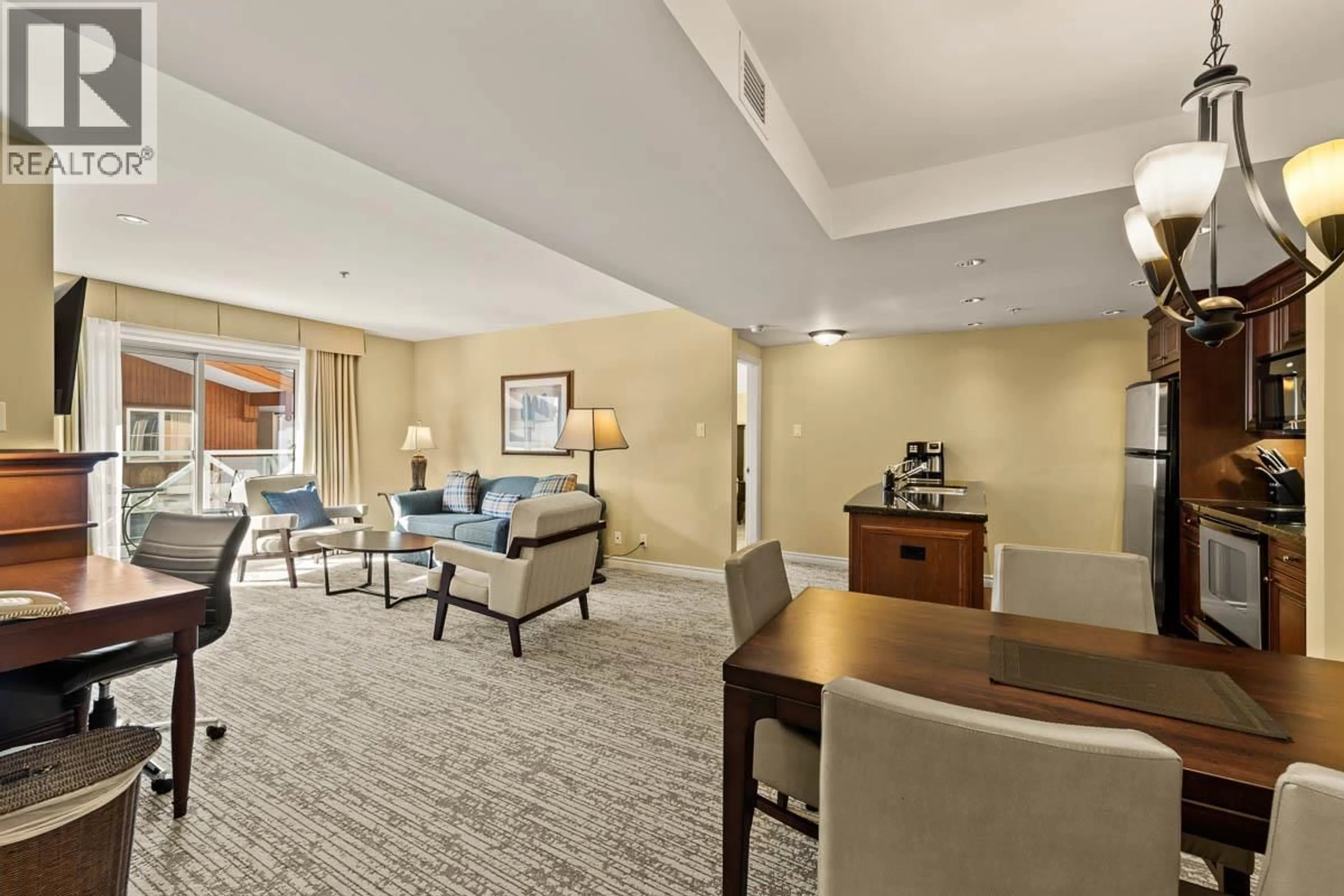 Living room with furniture, unknown for 1305B - 3250 VILLAGE WAY, Kamloops British Columbia V0E5N0