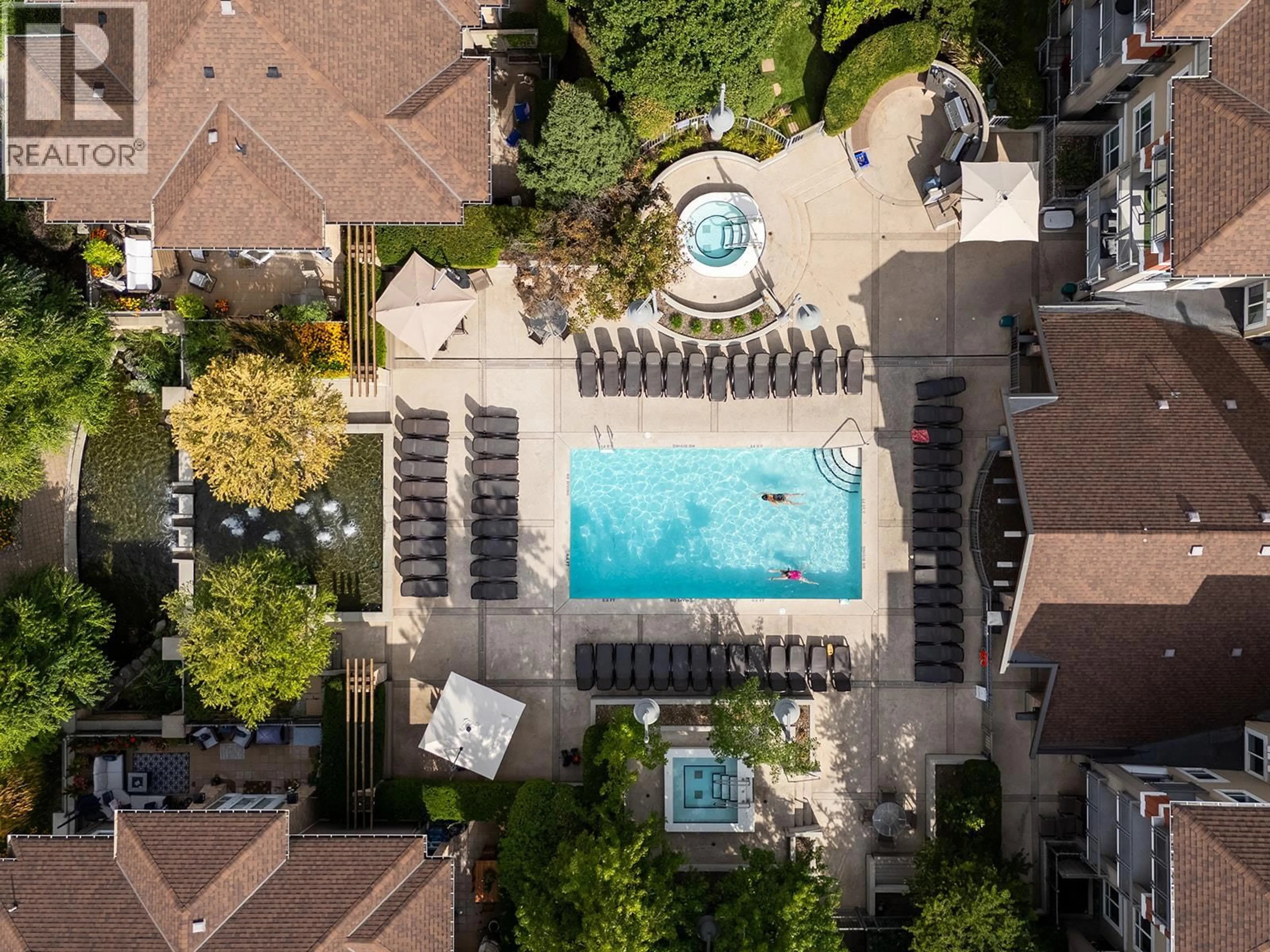 Pool for 906 - 1075 SUNSET DRIVE, Kelowna British Columbia V1Y9Y9