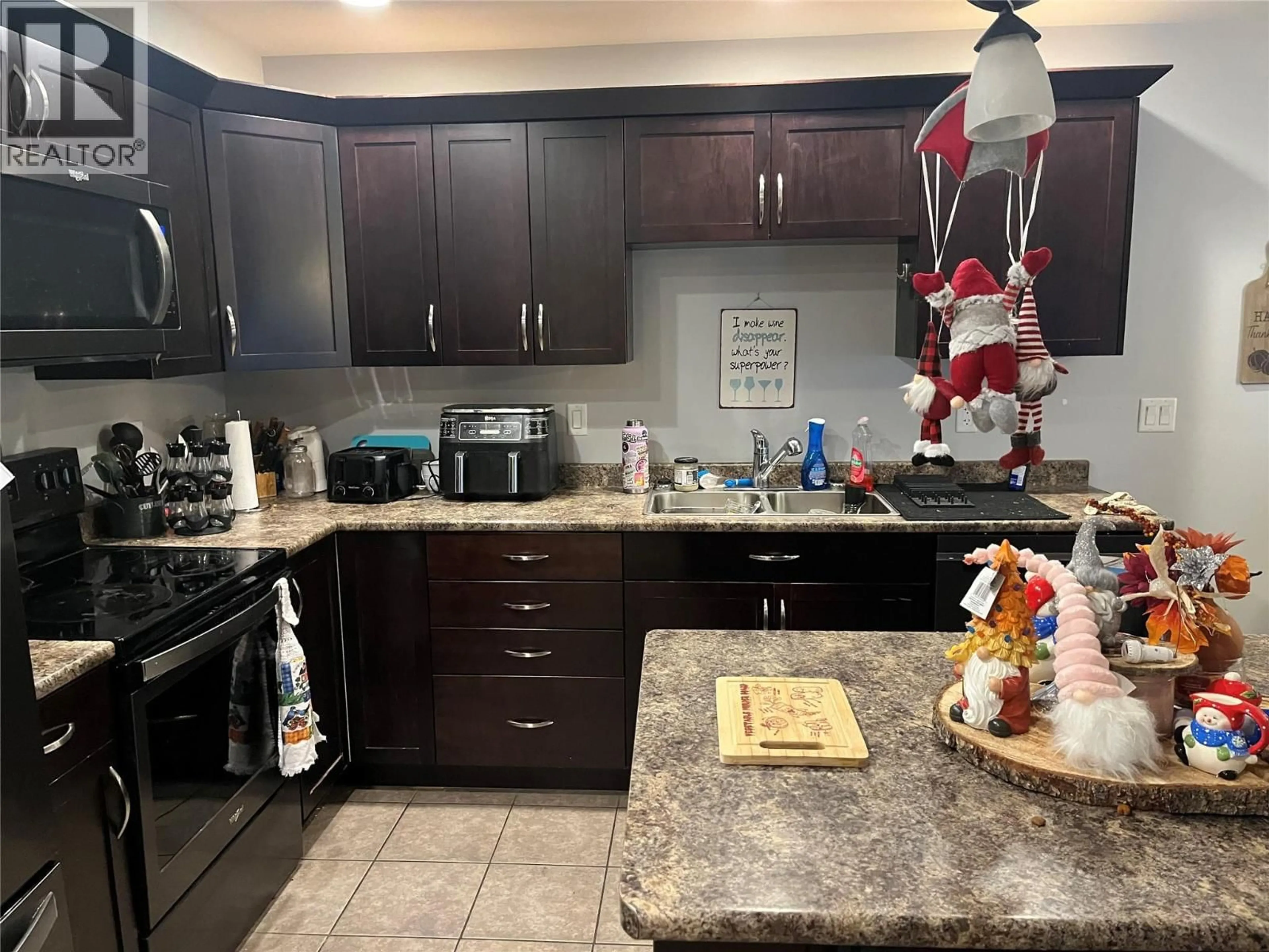 Standard kitchen, unknown for 8 - 3031 WESTSYDE ROAD, Kamloops British Columbia V2B0E4