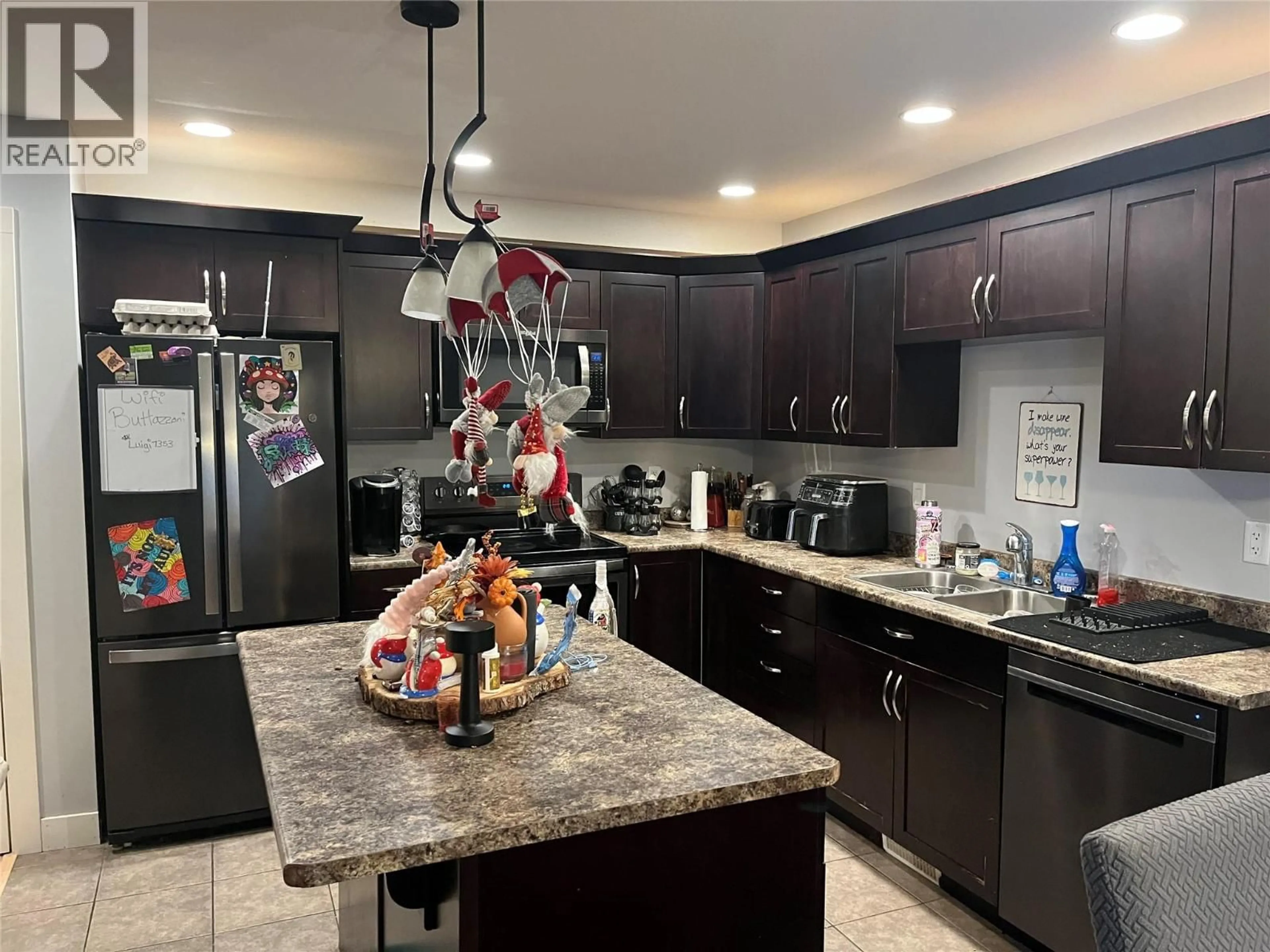 Open concept kitchen, ceramic/tile floor for 8 - 3031 WESTSYDE ROAD, Kamloops British Columbia V2B0E4