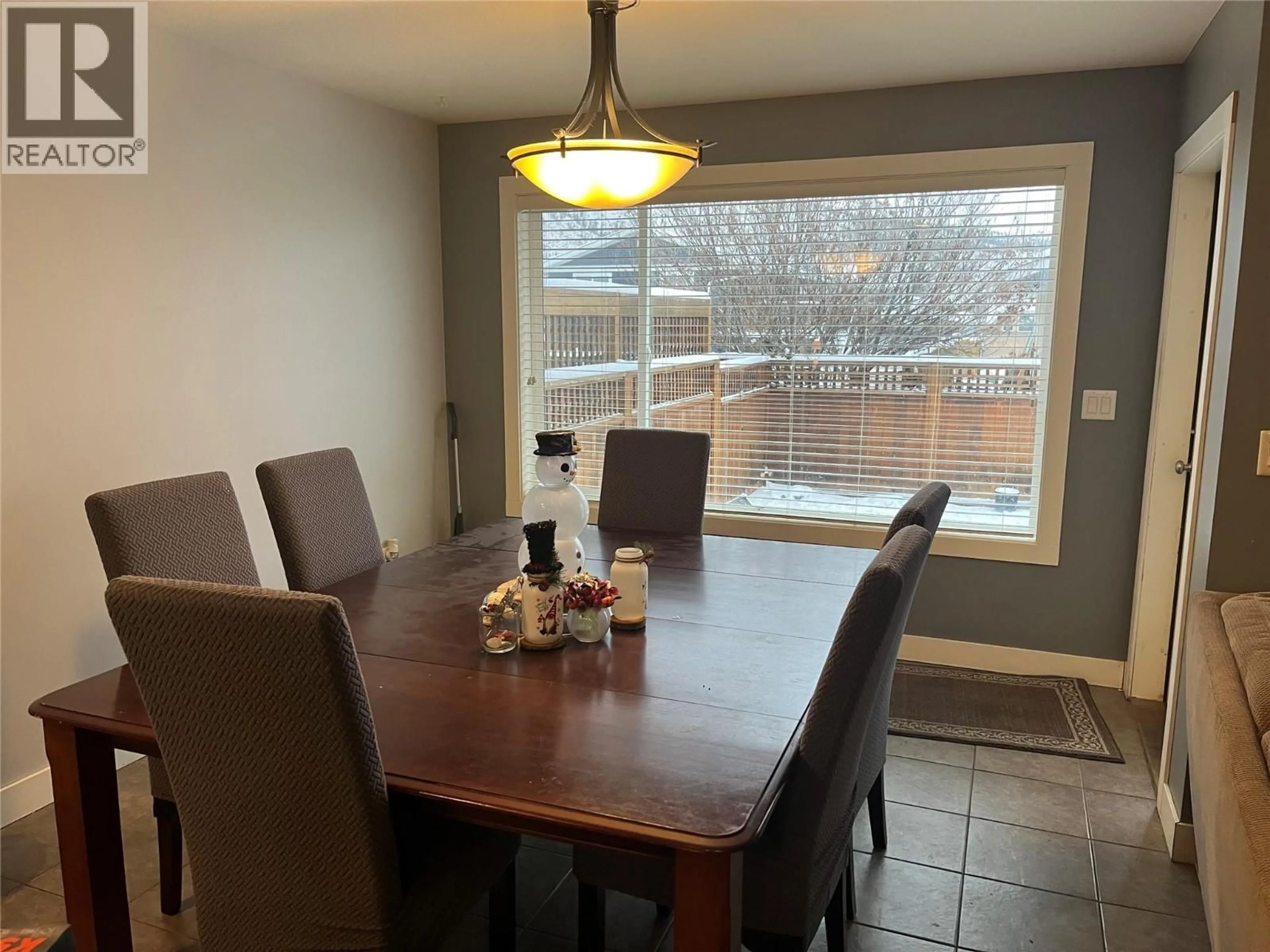 Dining room, wood/laminate floor for 8 - 3031 WESTSYDE ROAD, Kamloops British Columbia V2B0E4