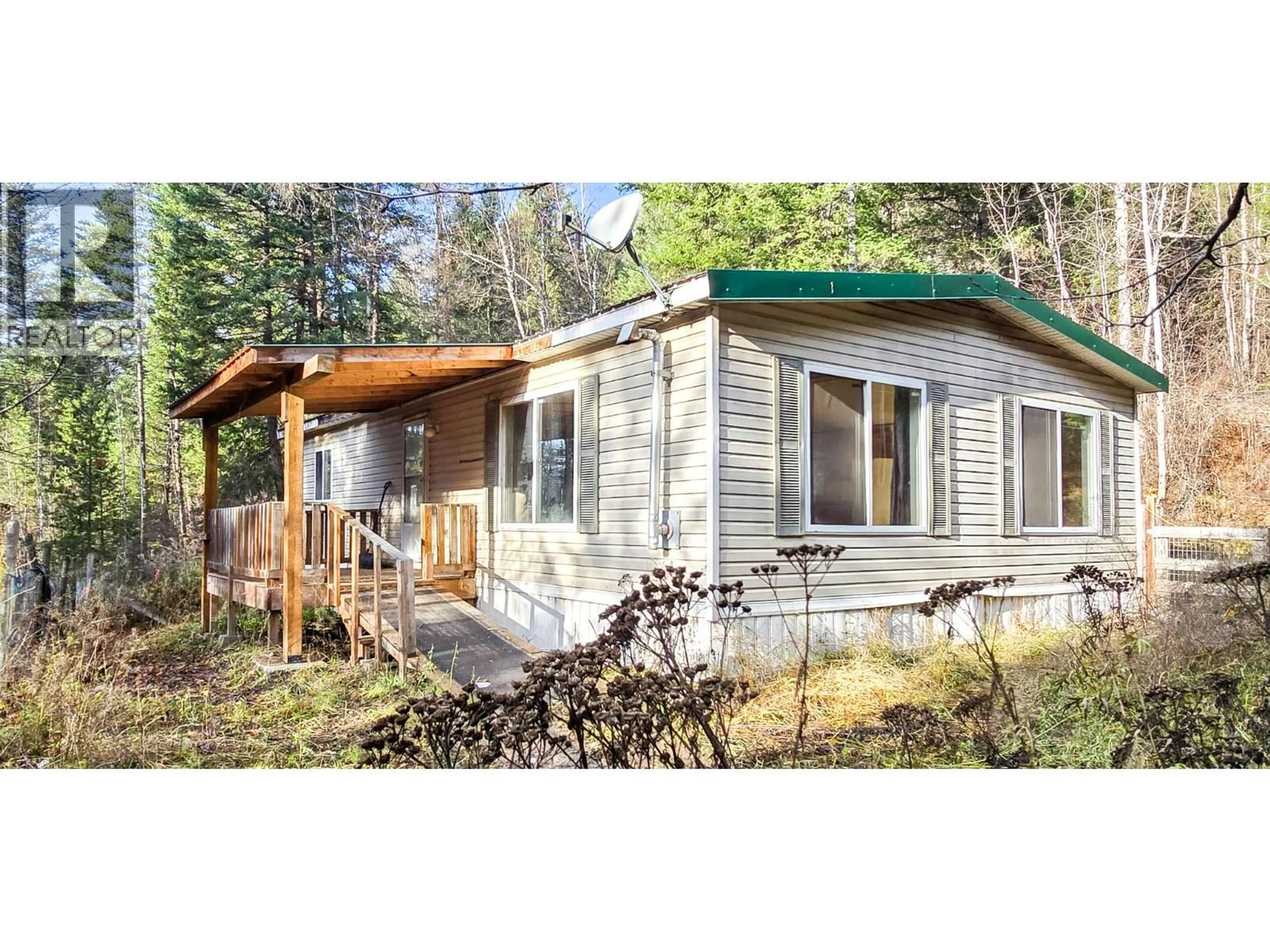 Home with vinyl exterior material, unknown for 2369 BARRIERE LAKES ROAD, Barriere British Columbia V0E1E0