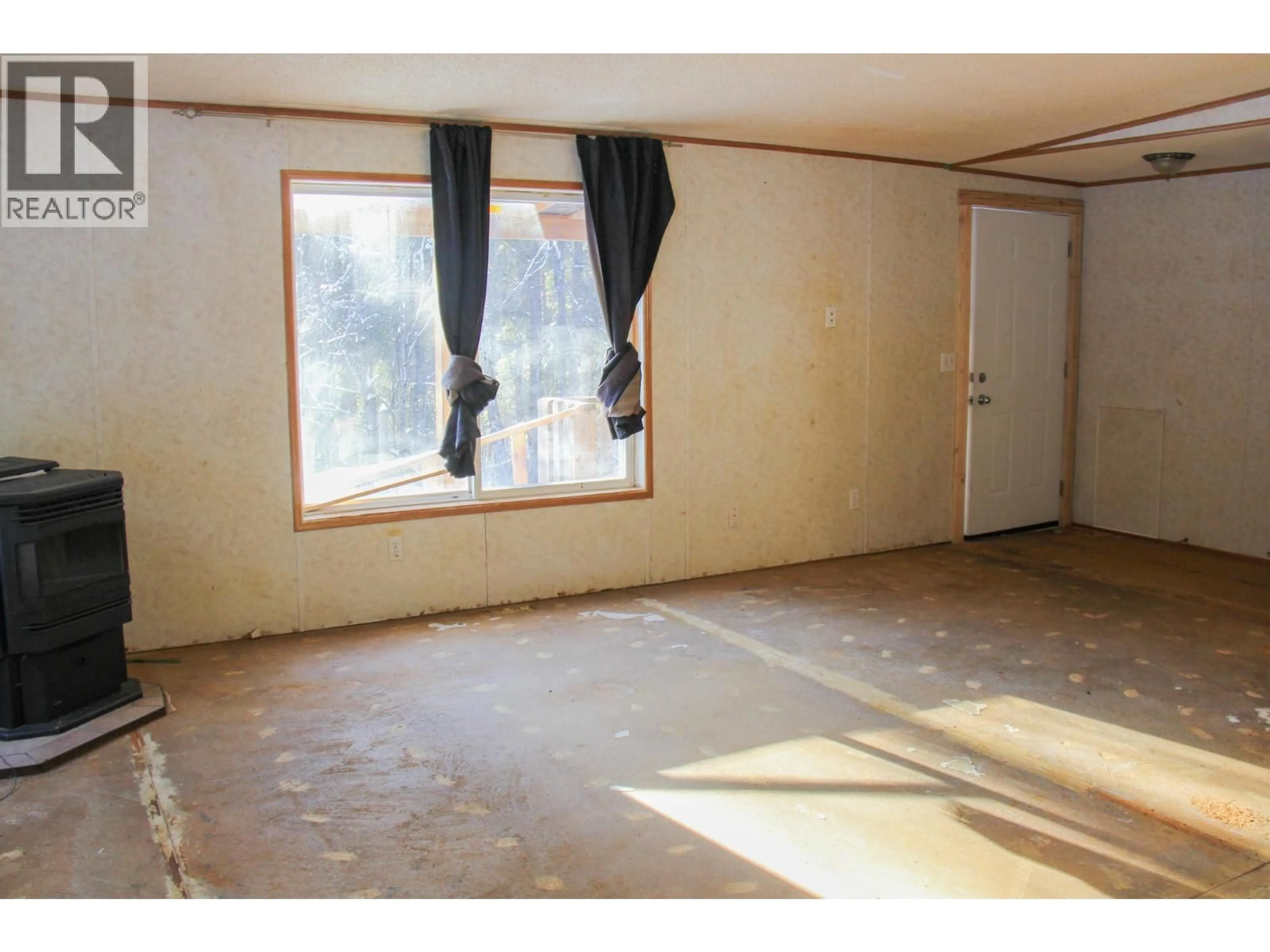A pic of a room for 2369 BARRIERE LAKES ROAD, Barriere British Columbia V0E1E0