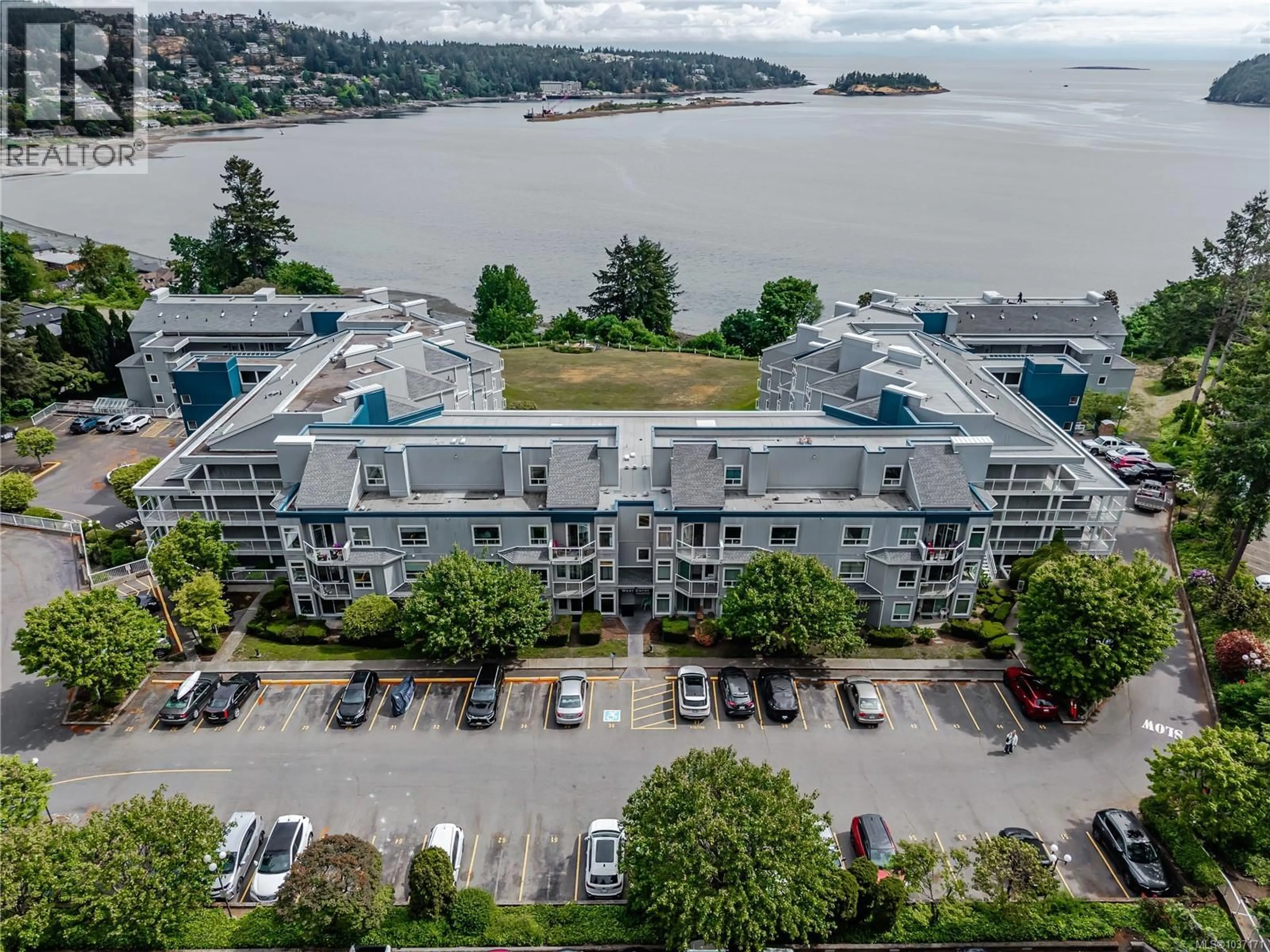 A pic from outside/outdoor area/front of a property/back of a property/a pic from drone, water/lake/river/ocean view for 601 - 2560 DEPARTURE BAY ROAD, Nanaimo British Columbia V9S5P1