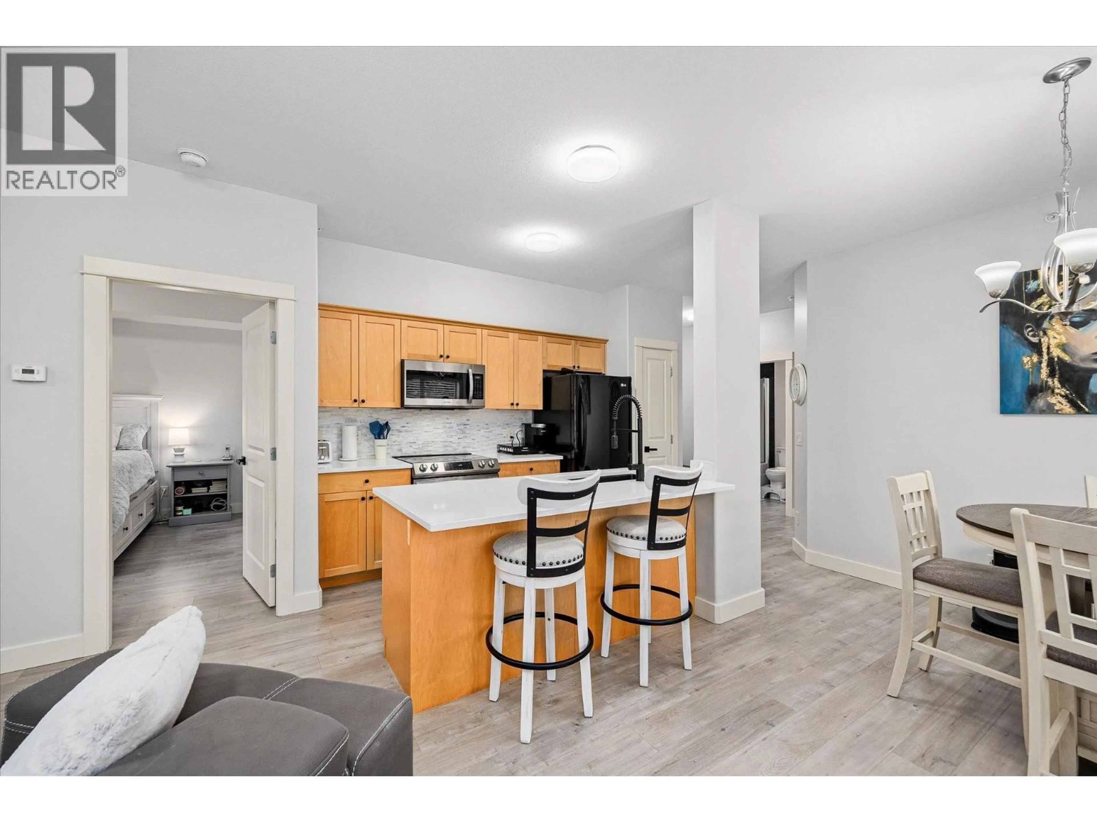 Open concept kitchen, unknown for 222 - 2611 STILLWATER WAY, Lake Country British Columbia V4V2R3